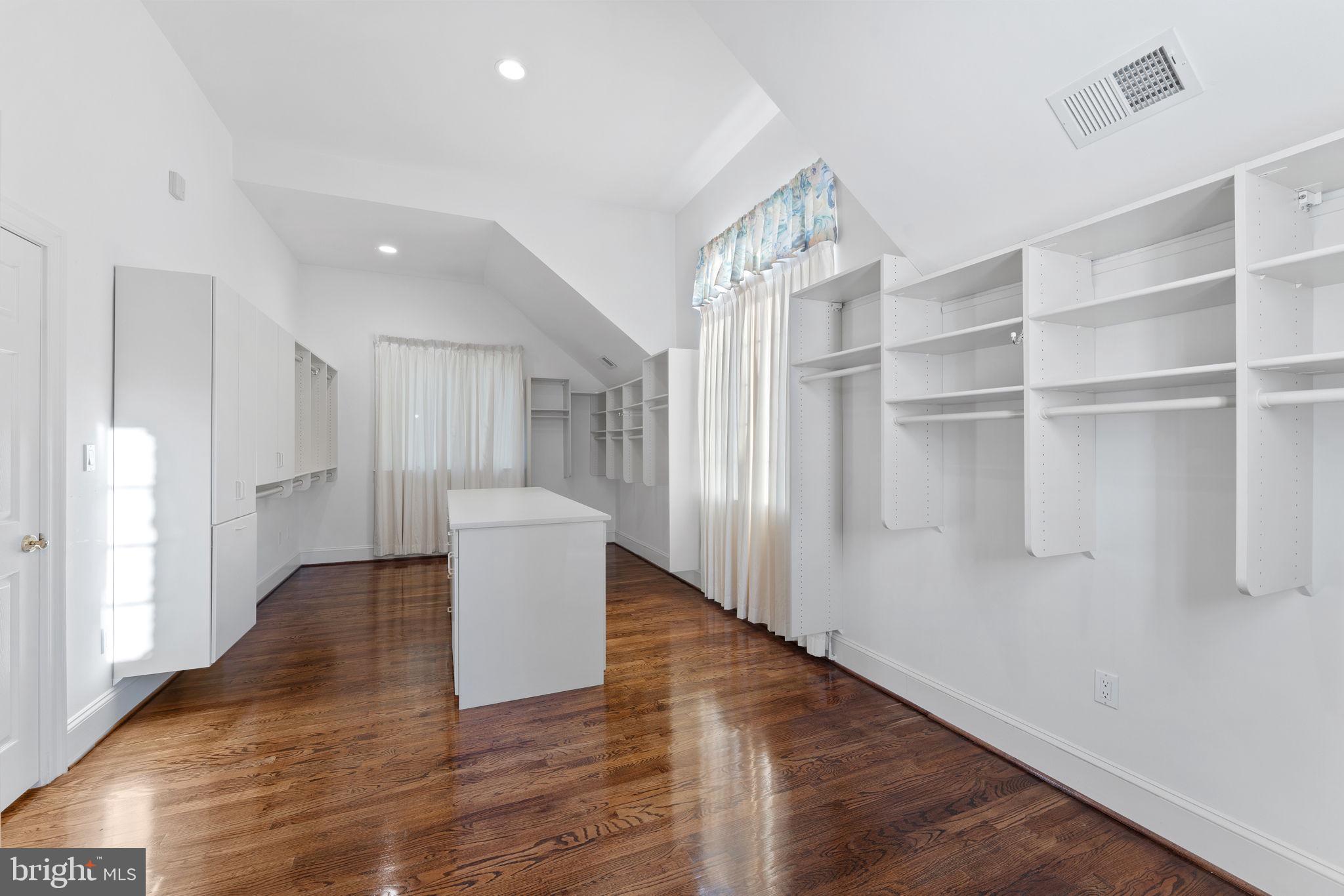 BRADLEY FARMS - Residential