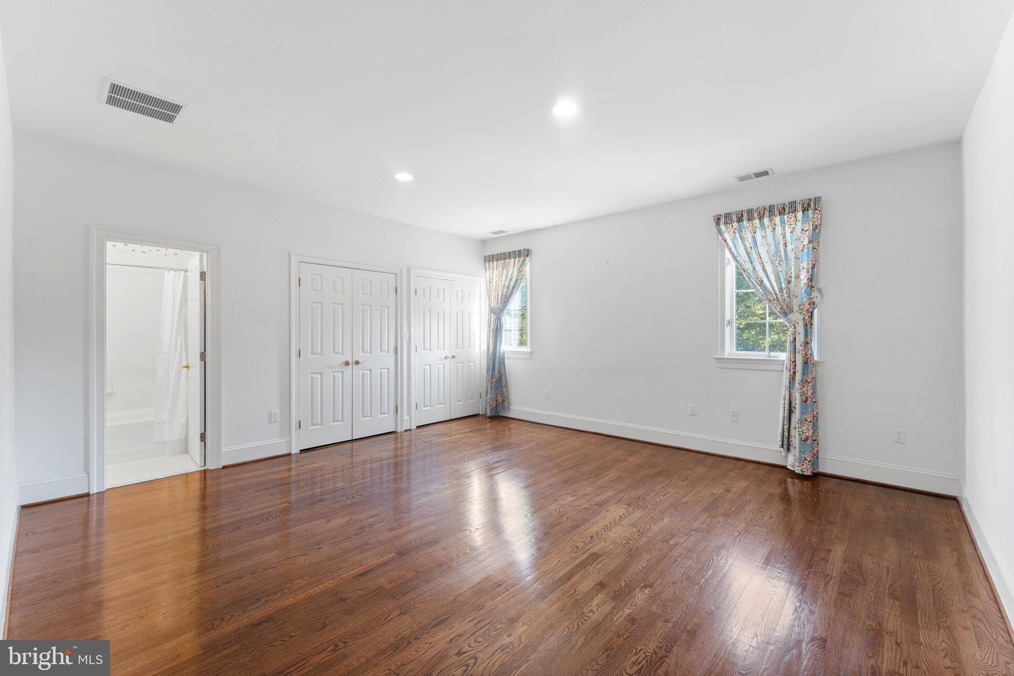 BRADLEY FARMS - Residential