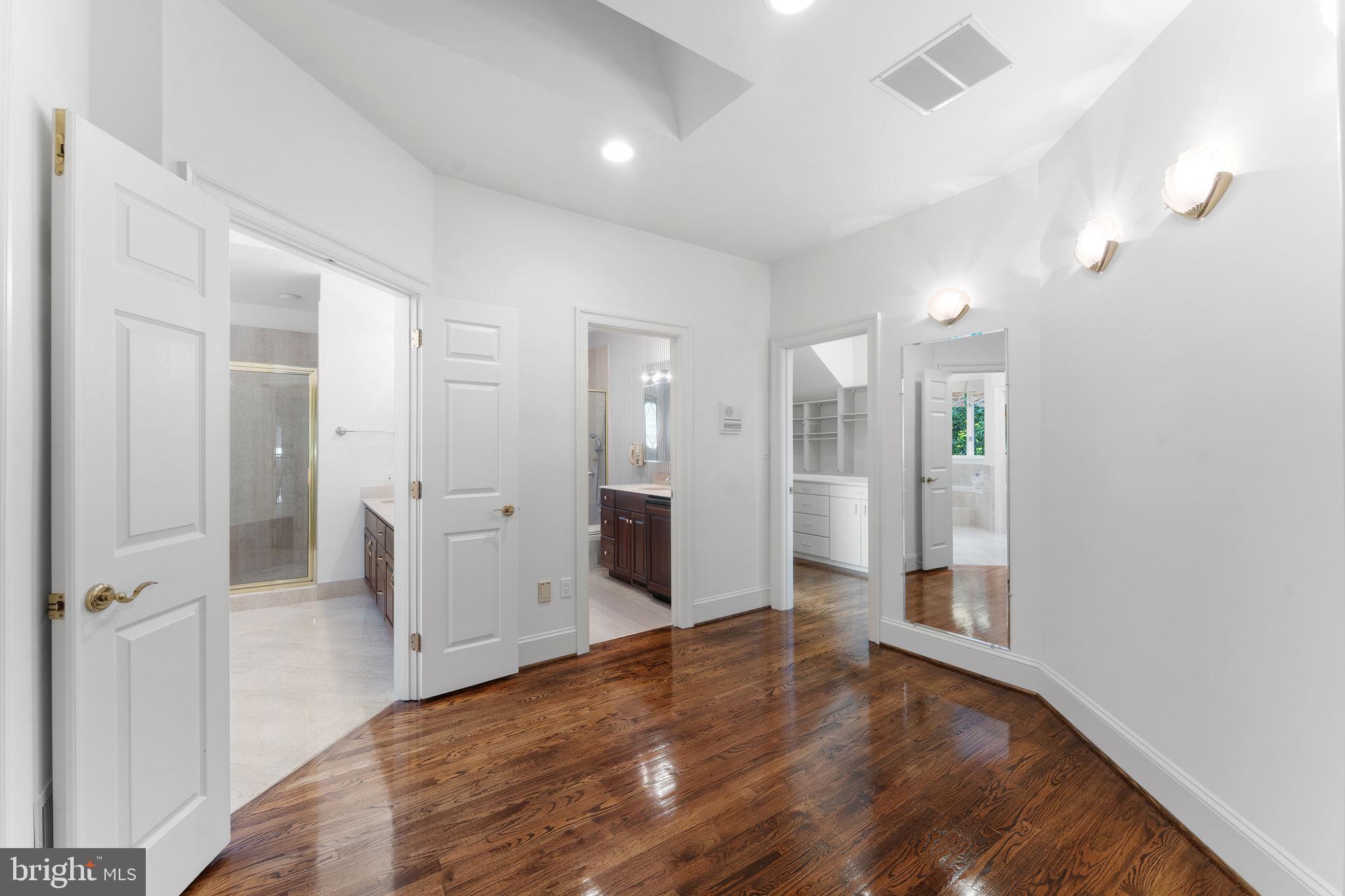 BRADLEY FARMS - Residential