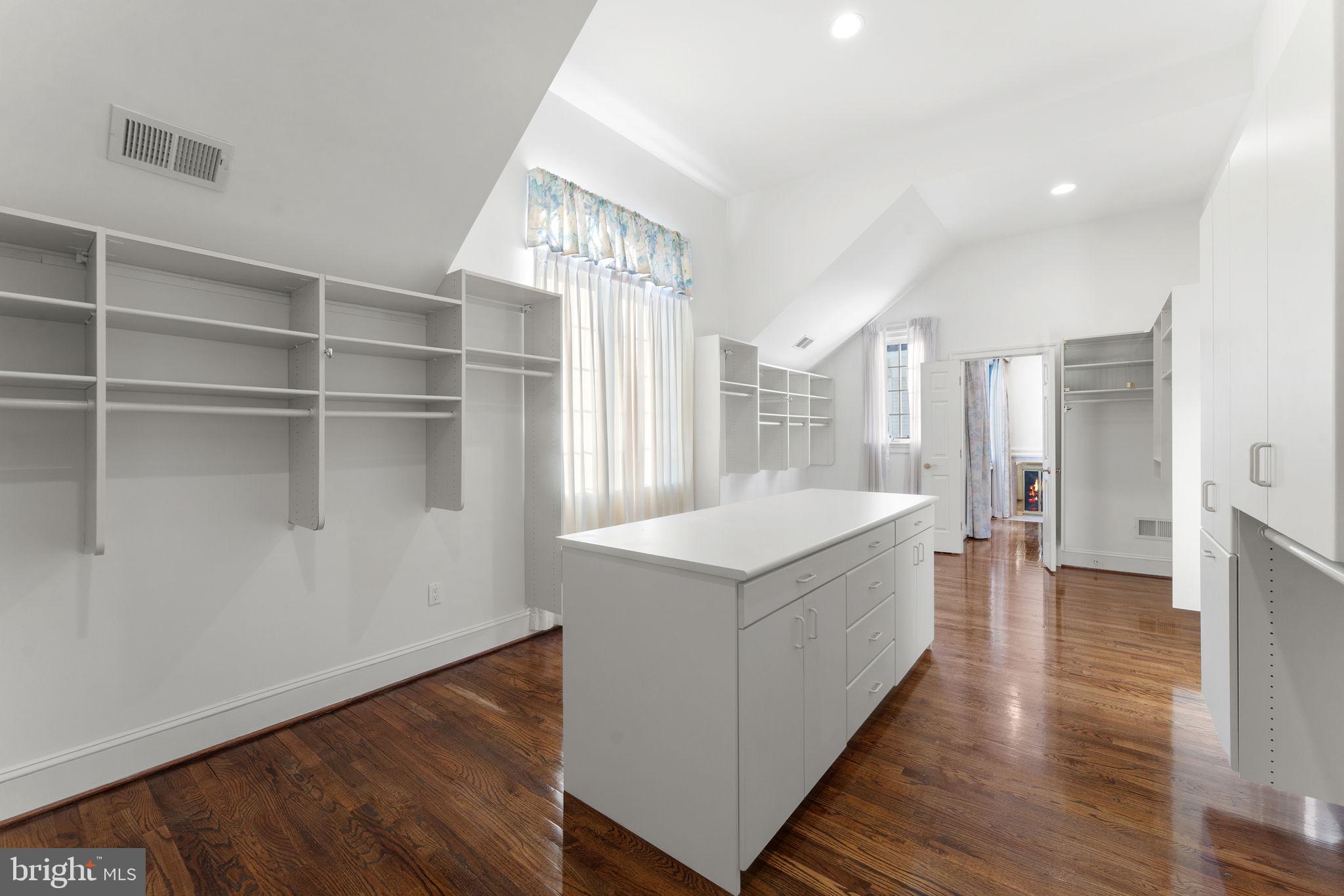 BRADLEY FARMS - Residential