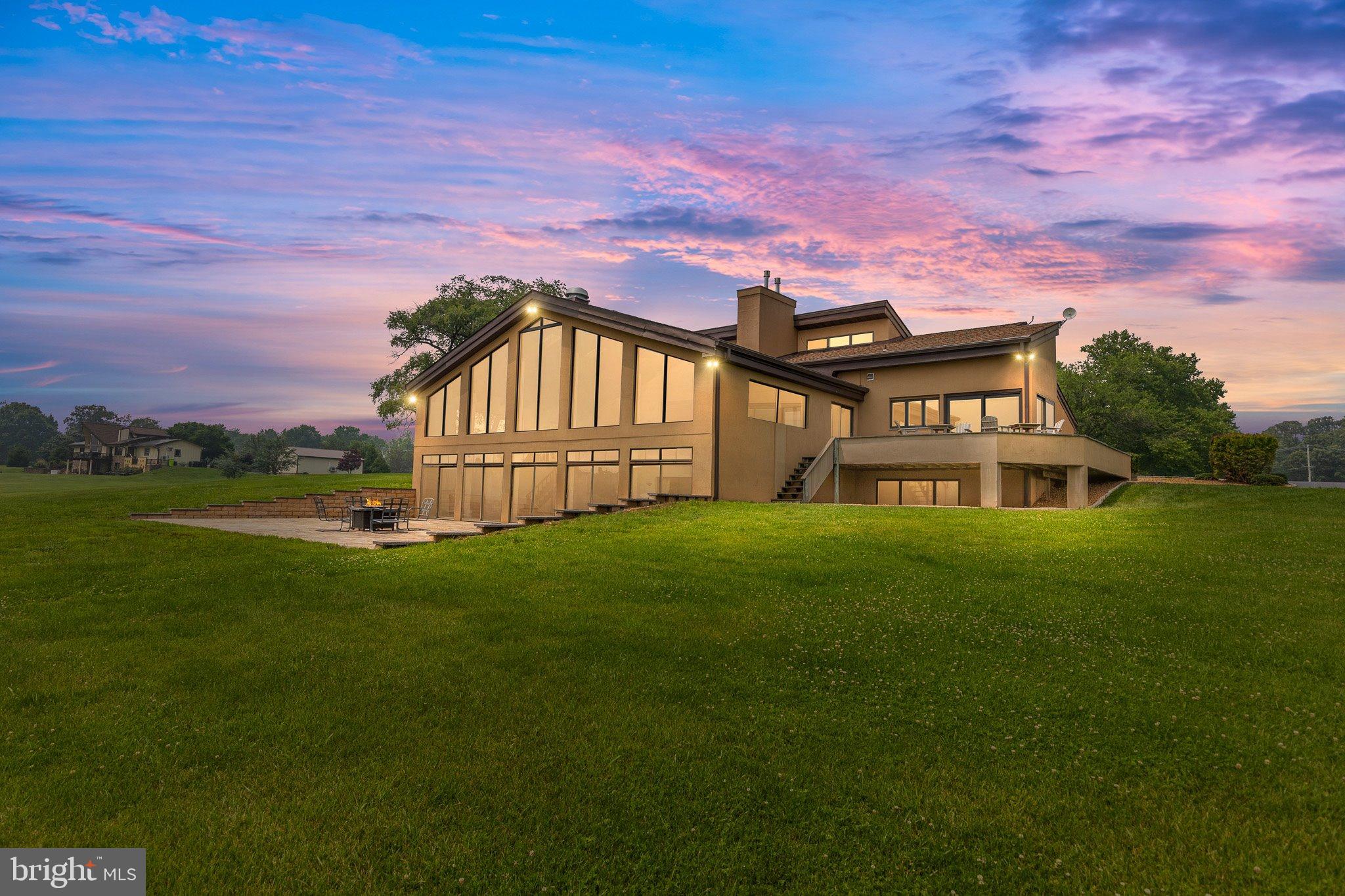 BOHEMIA MEADOWS - Residential