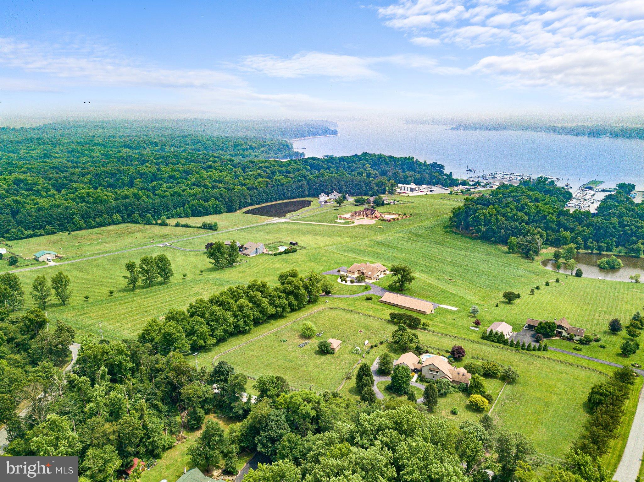 BOHEMIA MEADOWS - Residential