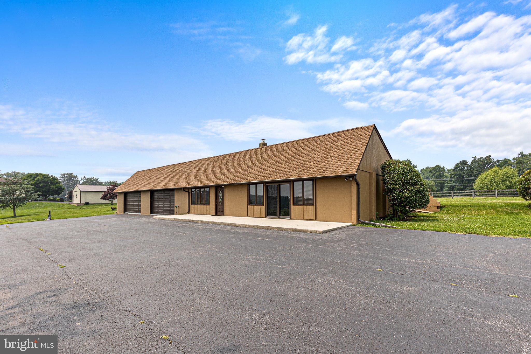 BOHEMIA MEADOWS - Residential