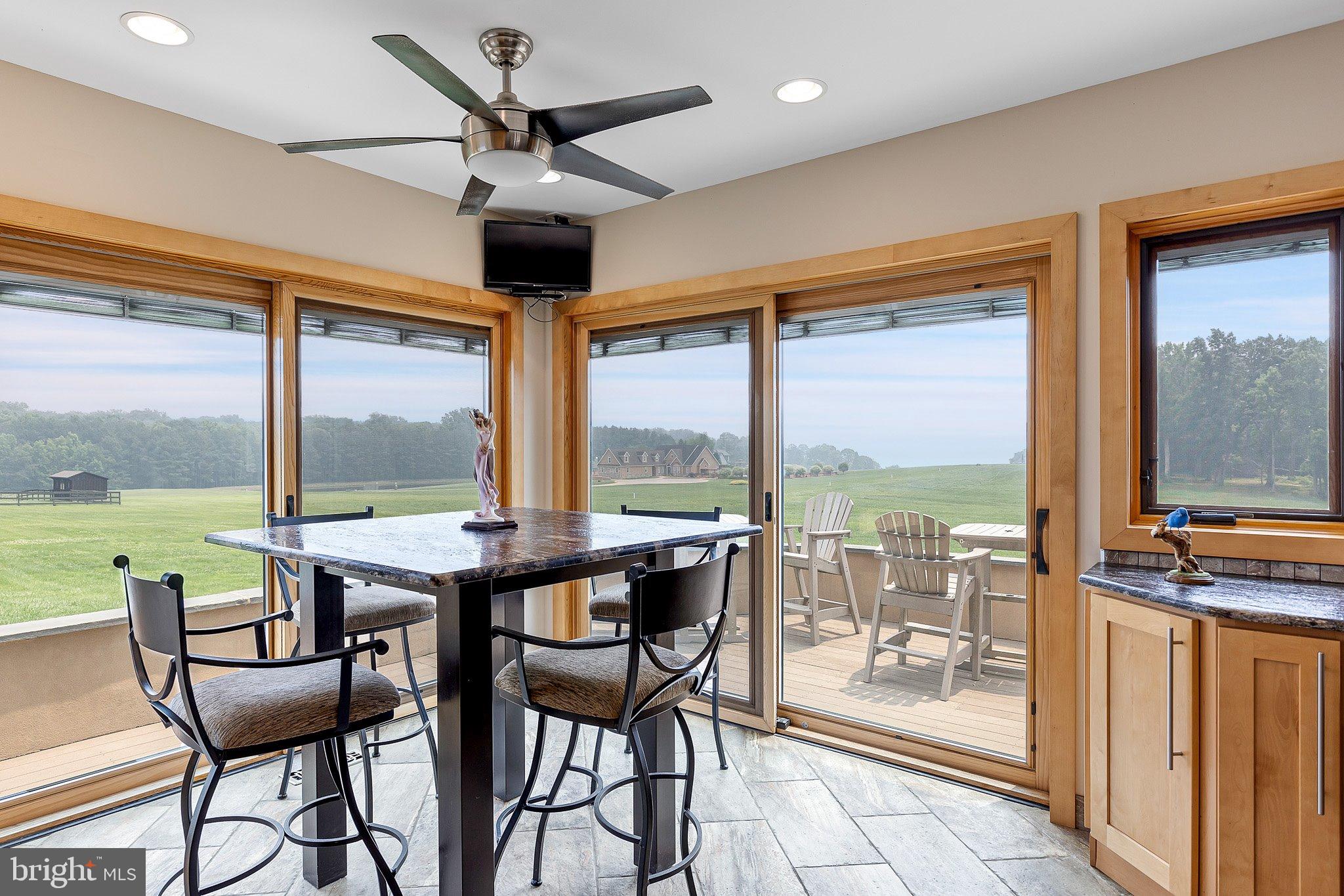 BOHEMIA MEADOWS - Residential