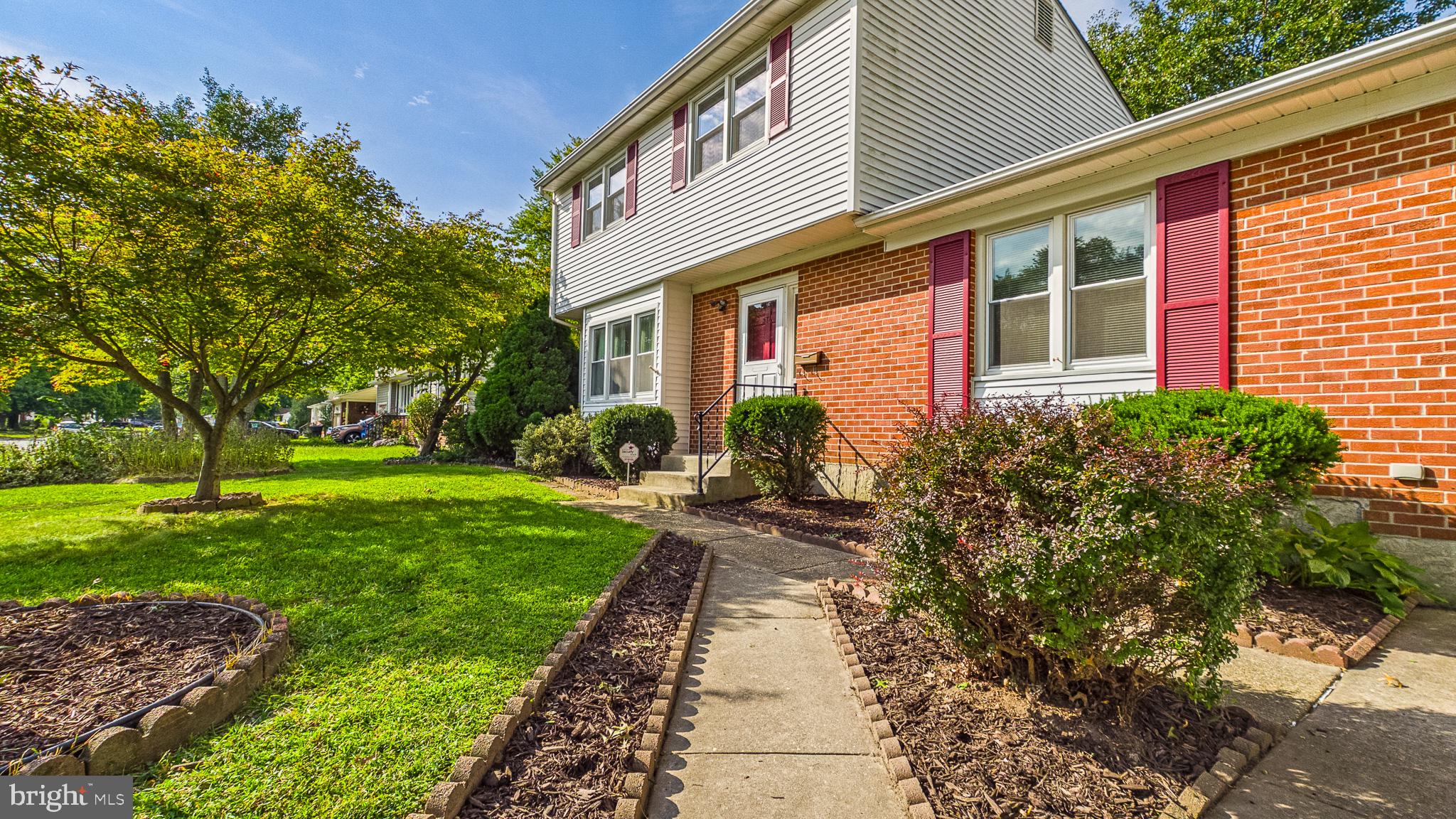 576 CRAWFORD AVENUE
