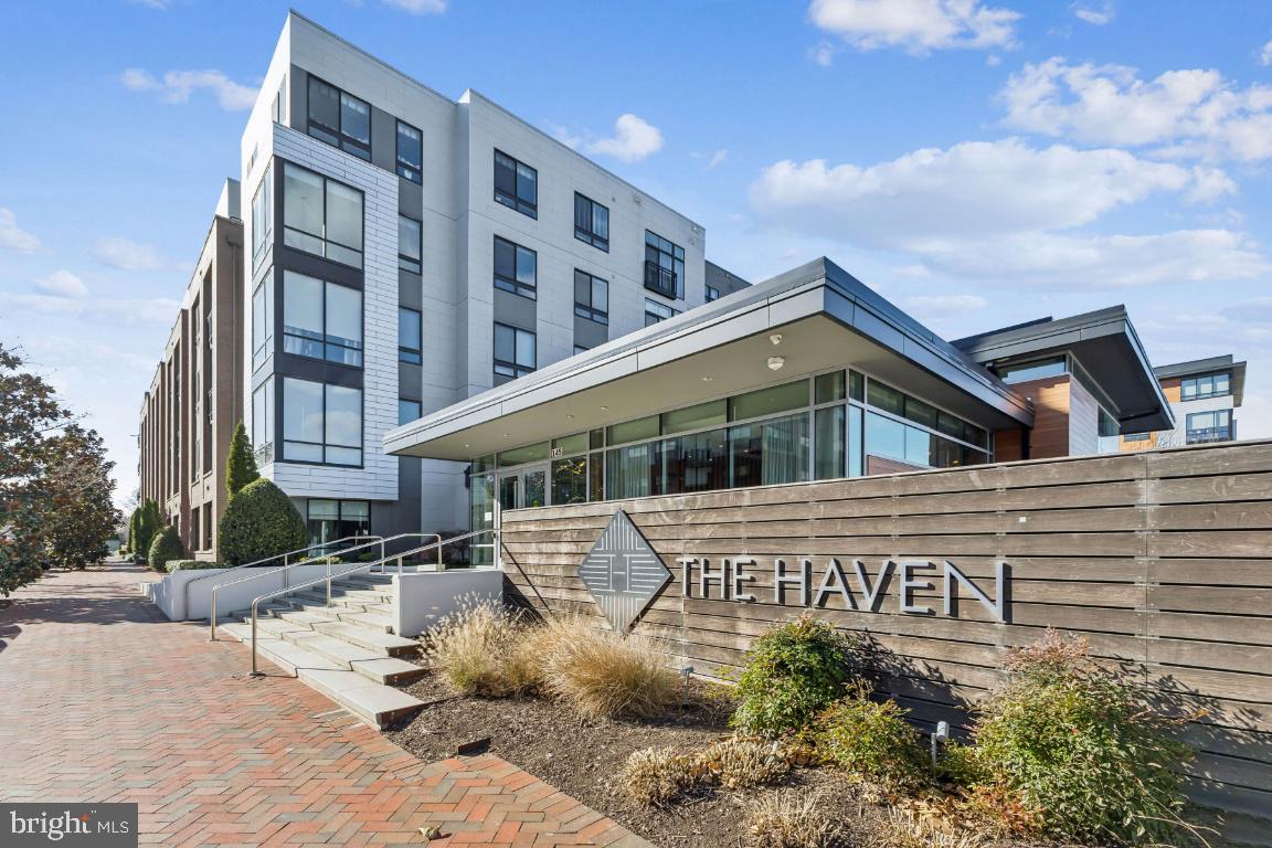 NATIONAL HARBOR - Residential