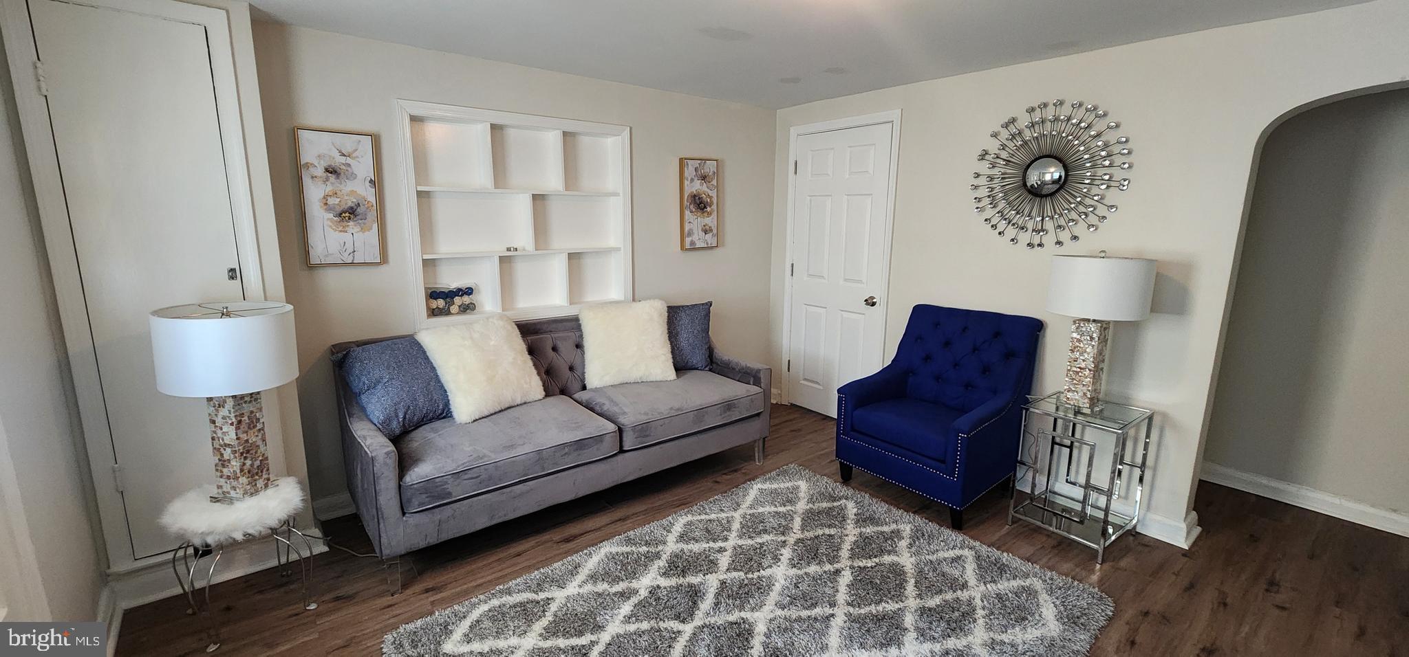 LAURAVILLE HISTORIC DISTRICT - Residential Income