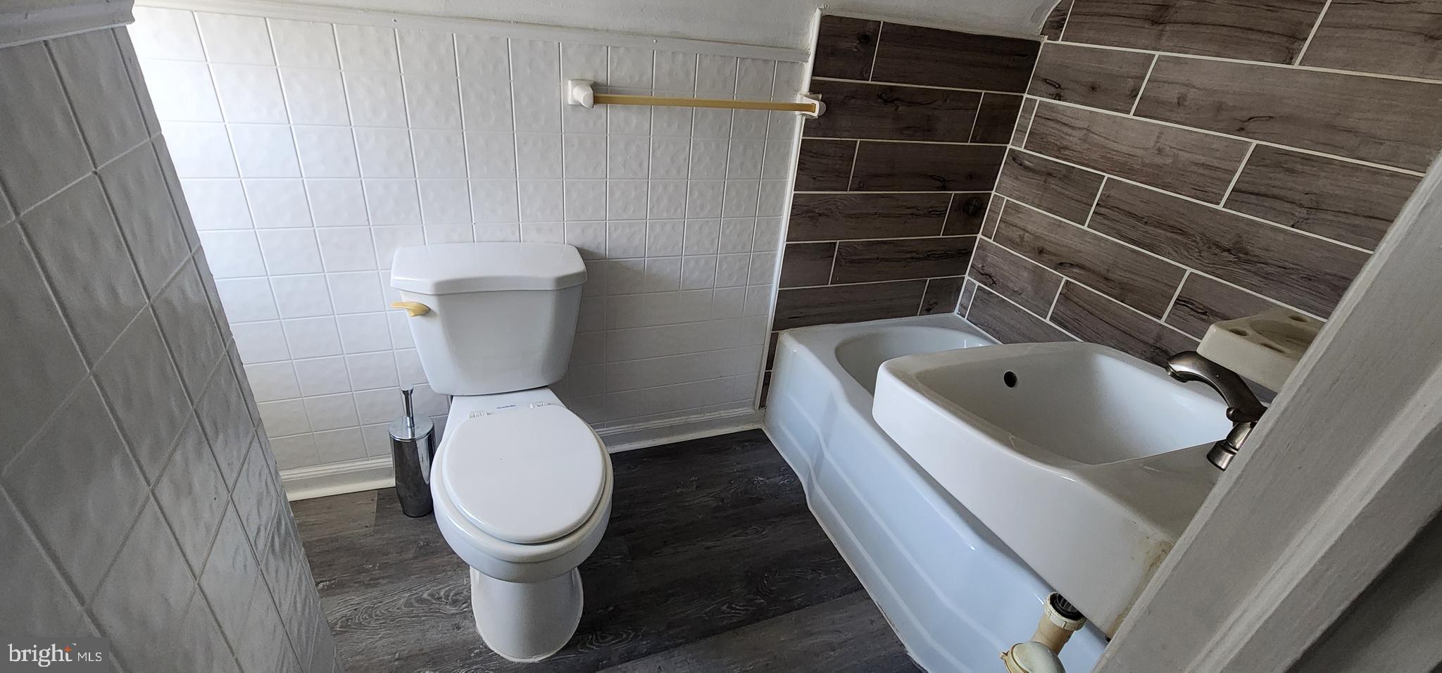 LAURAVILLE HISTORIC DISTRICT - Residential Income