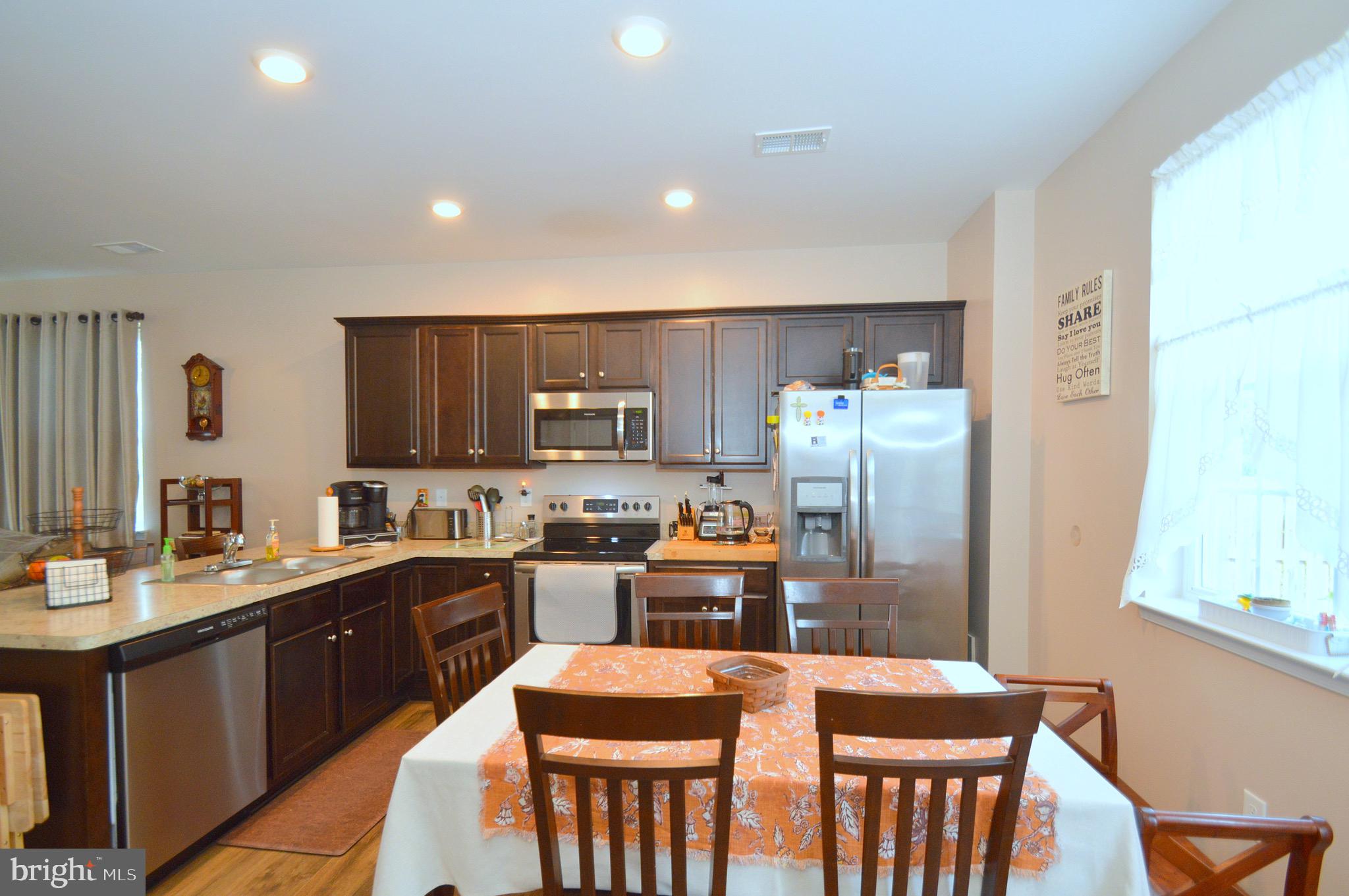 BERKELEY RIDGE - Residential