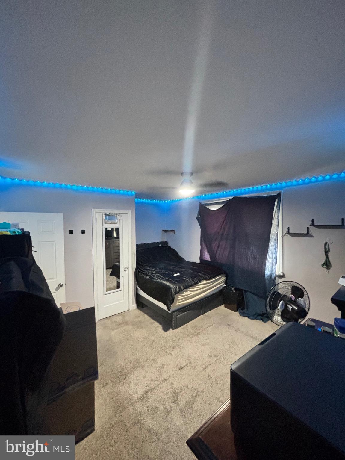 HOLMESBURG - Residential