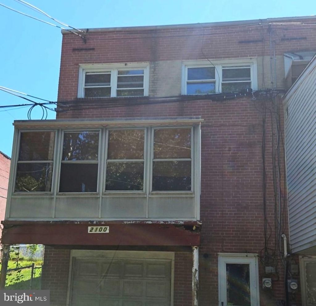 Photo of 2100 Valley View Drive, FOLCROFT, PA 19032 (MLS # PADE2101050)