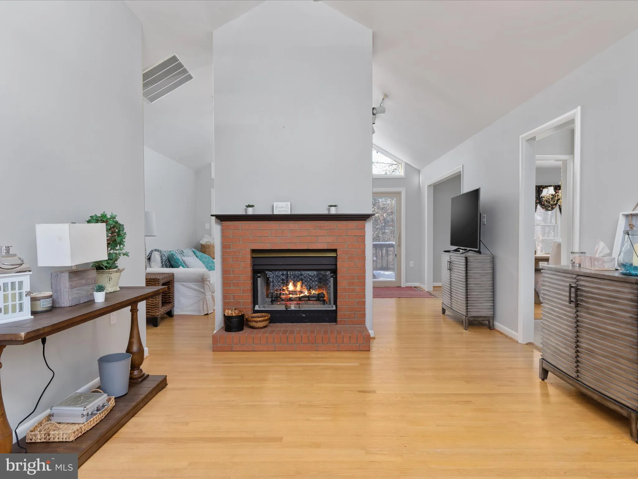 Mount Jackson, Virginia 22842, United States, 3 Bedrooms Bedrooms, ,3 BathroomsBathrooms,Residential,Active,17013