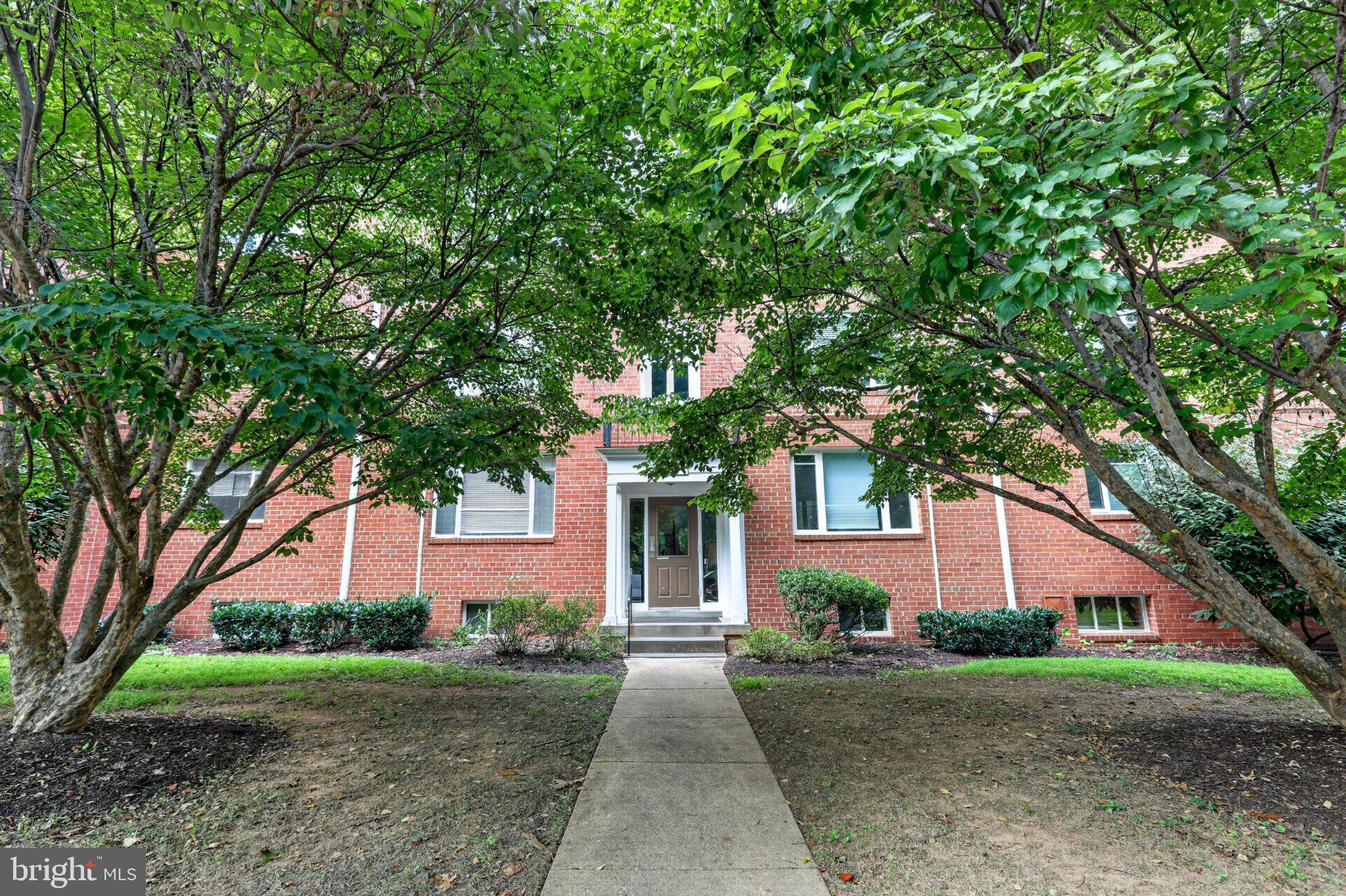 10406 MONTROSE AVENUE 101
