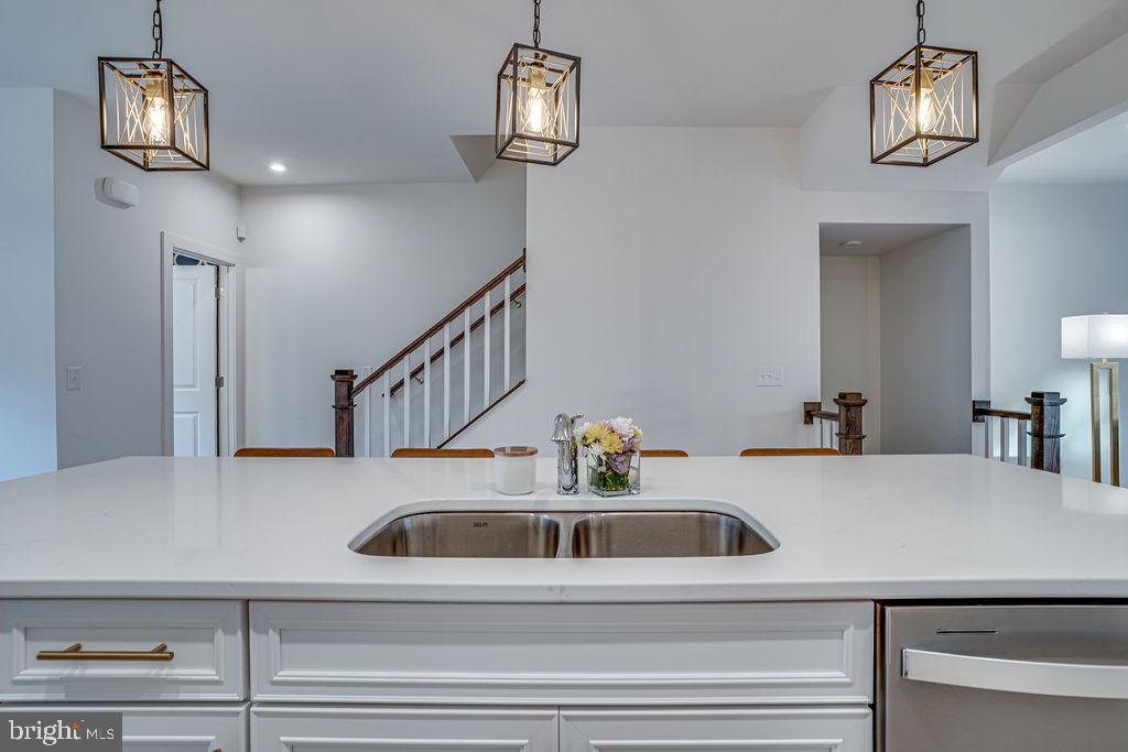 POTOMAC SHORES - Residential Lease