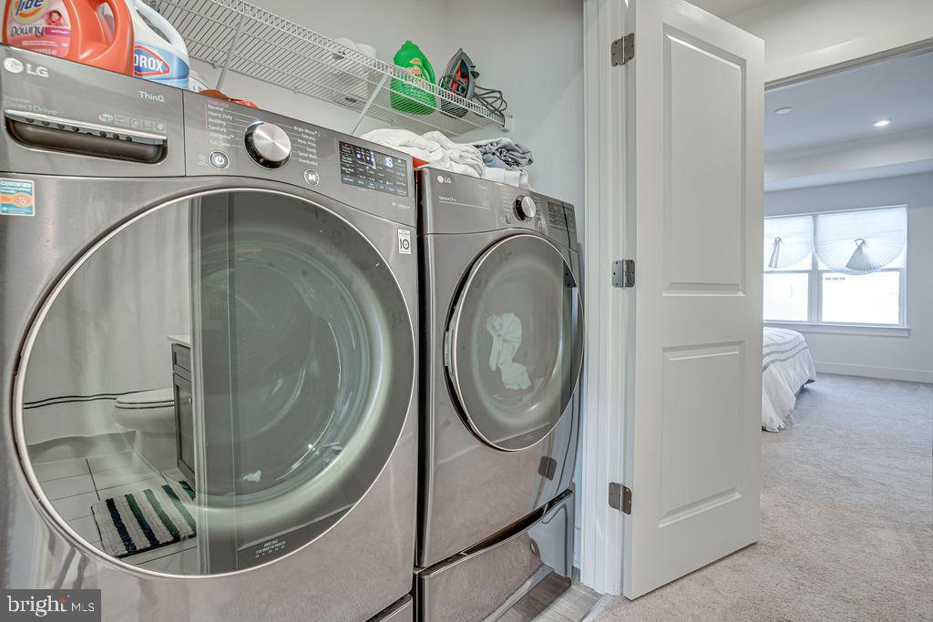 POTOMAC SHORES - Residential Lease