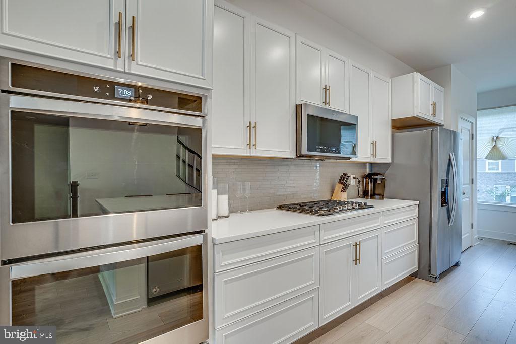 POTOMAC SHORES - Residential Lease