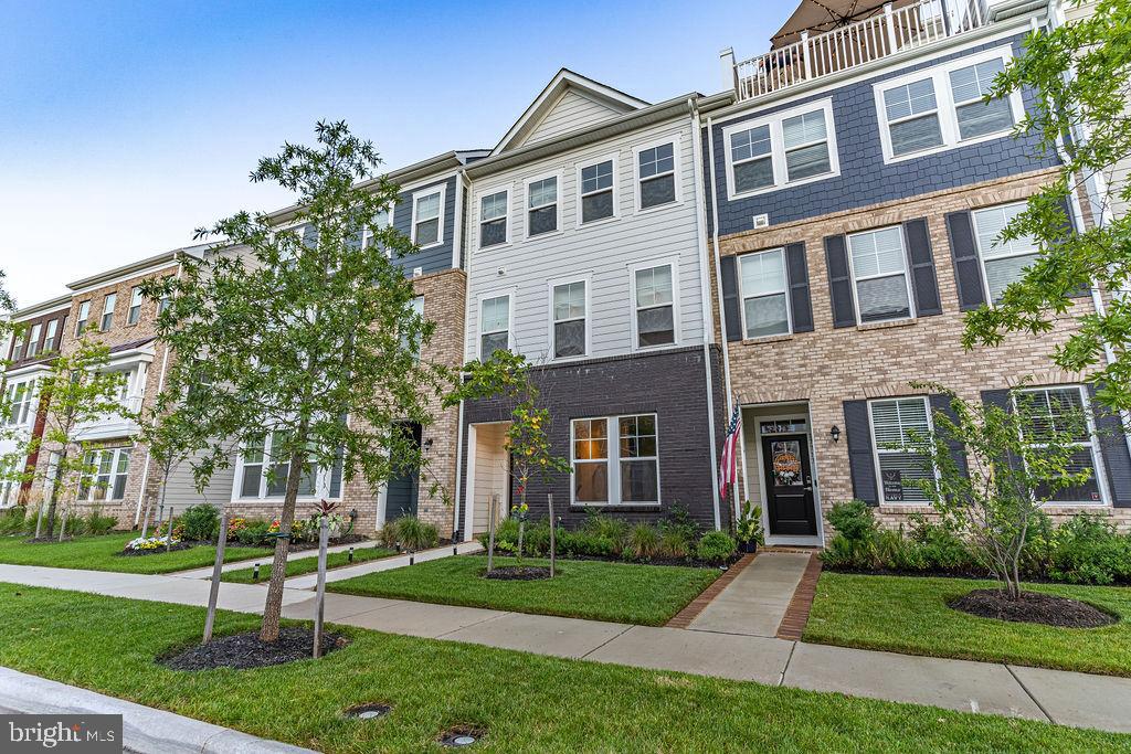 POTOMAC SHORES - Residential Lease