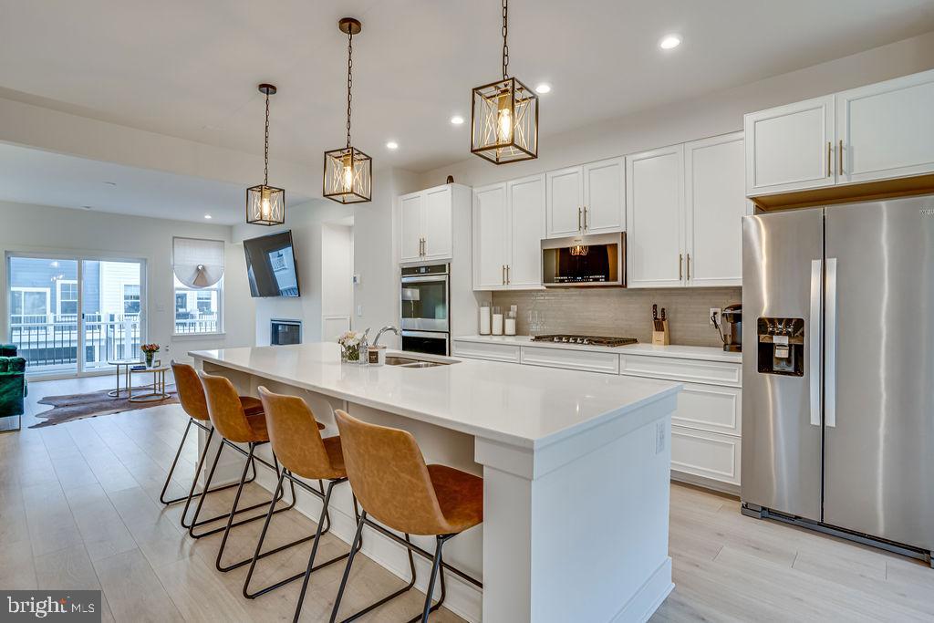 POTOMAC SHORES - Residential Lease