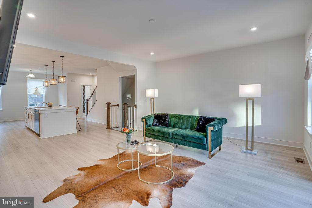 POTOMAC SHORES - Residential Lease