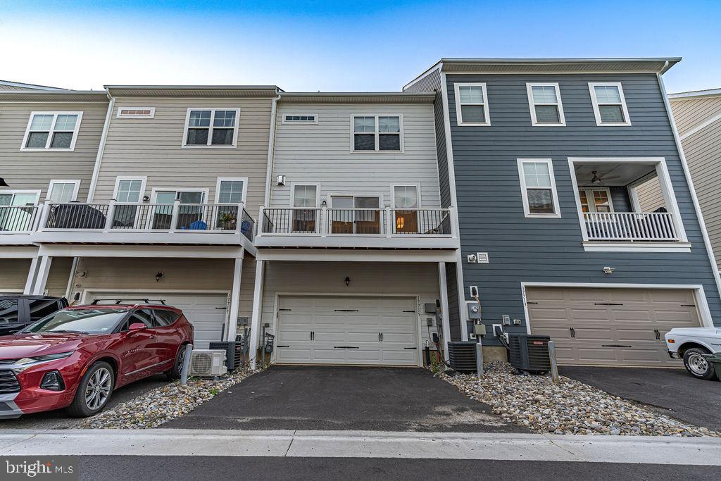 POTOMAC SHORES - Residential Lease