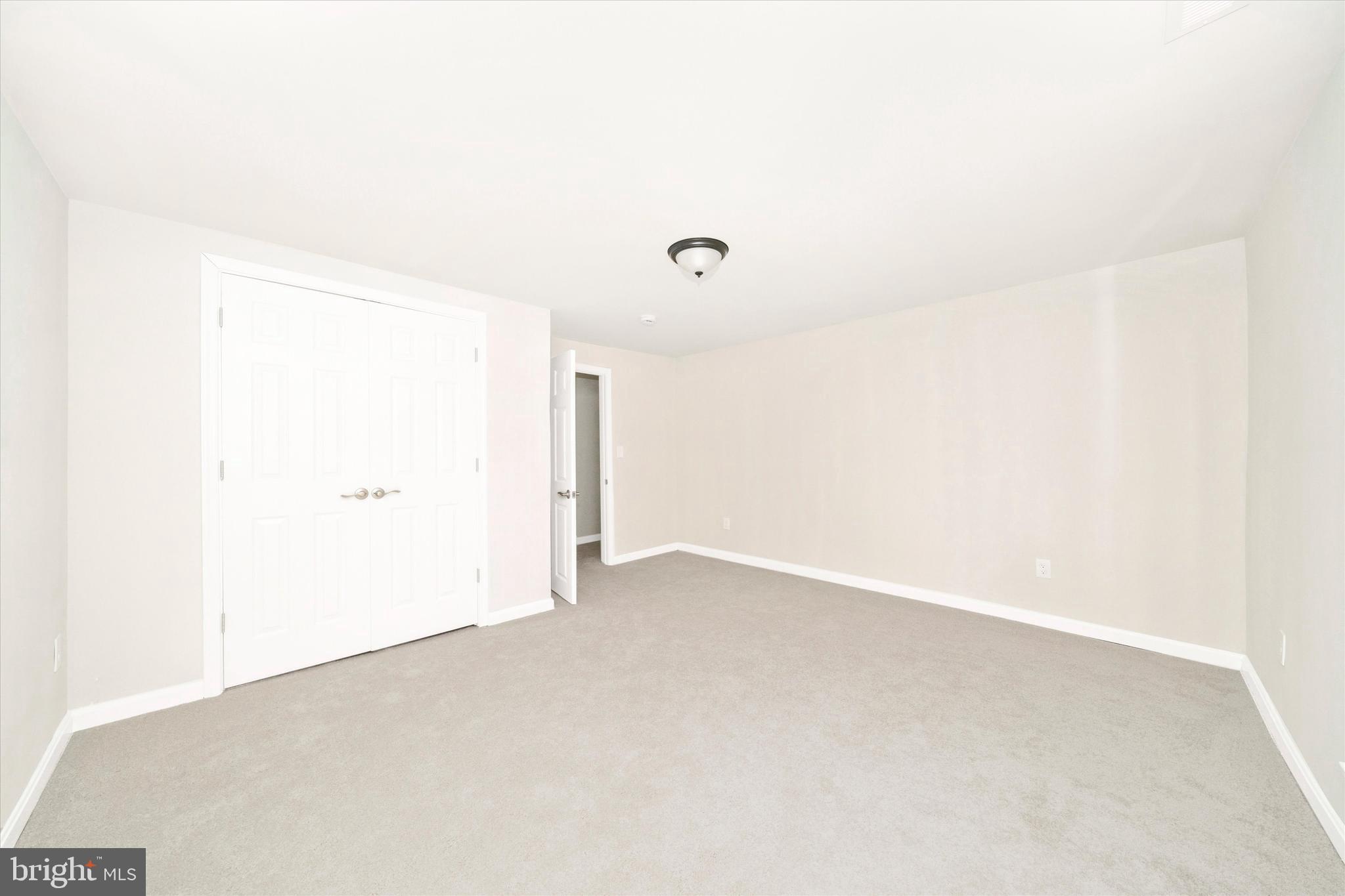 MATTINGLY AVE IND HEAD - Residential