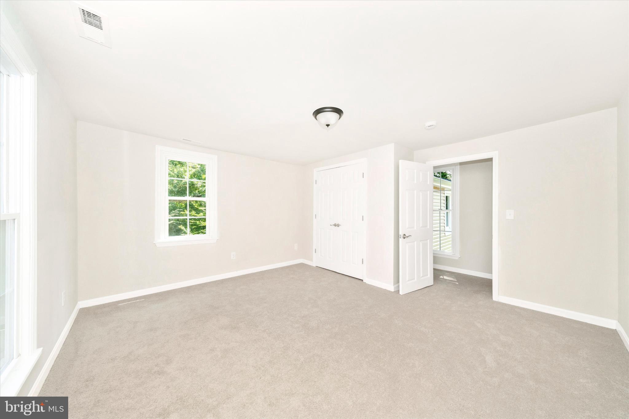 MATTINGLY AVE IND HEAD - Residential