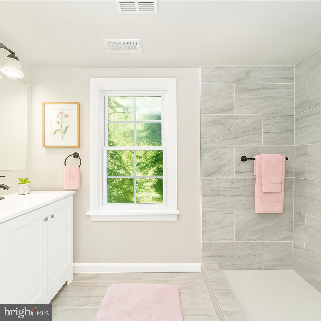 MATTINGLY AVE IND HEAD - Residential