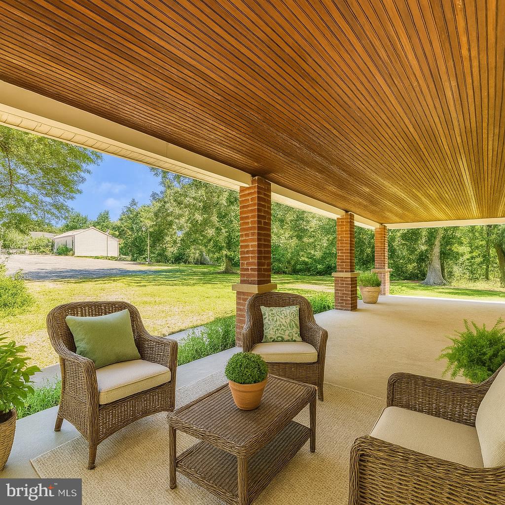 MATTINGLY AVE IND HEAD - Residential