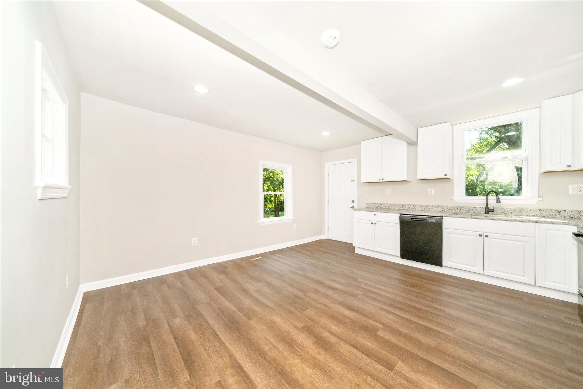 MATTINGLY AVE IND HEAD - Residential