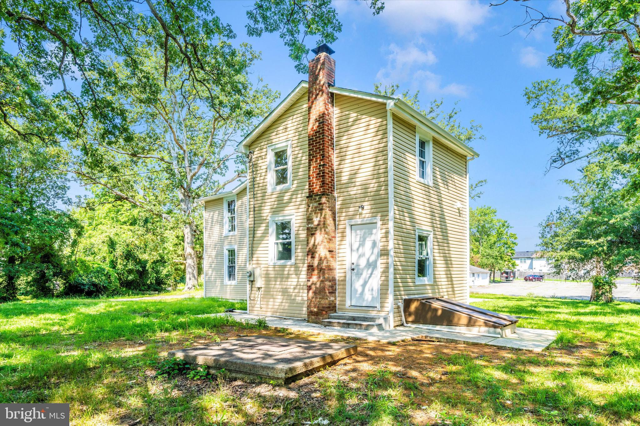 MATTINGLY AVE IND HEAD - Residential