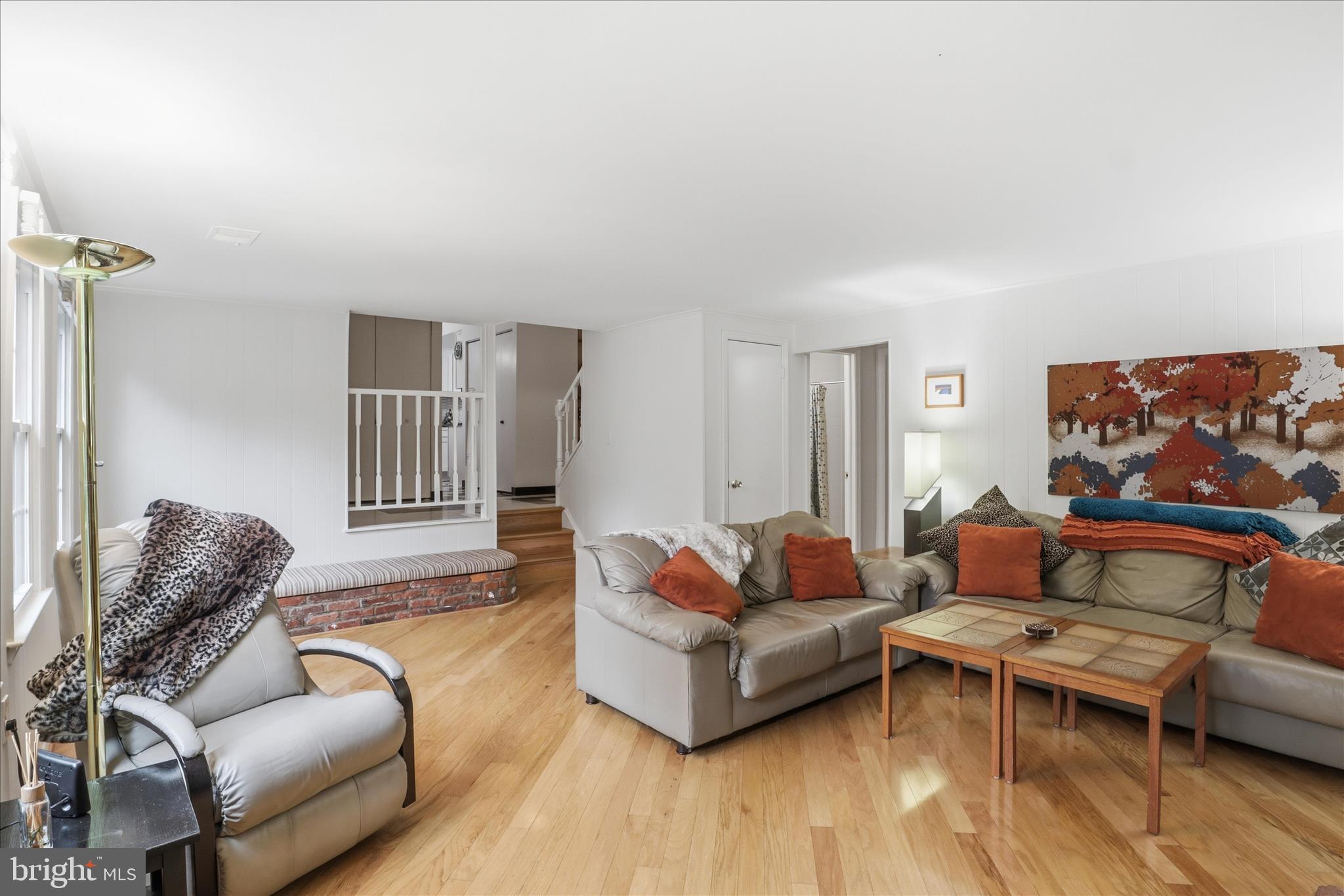 BURKE CENTRE - Residential