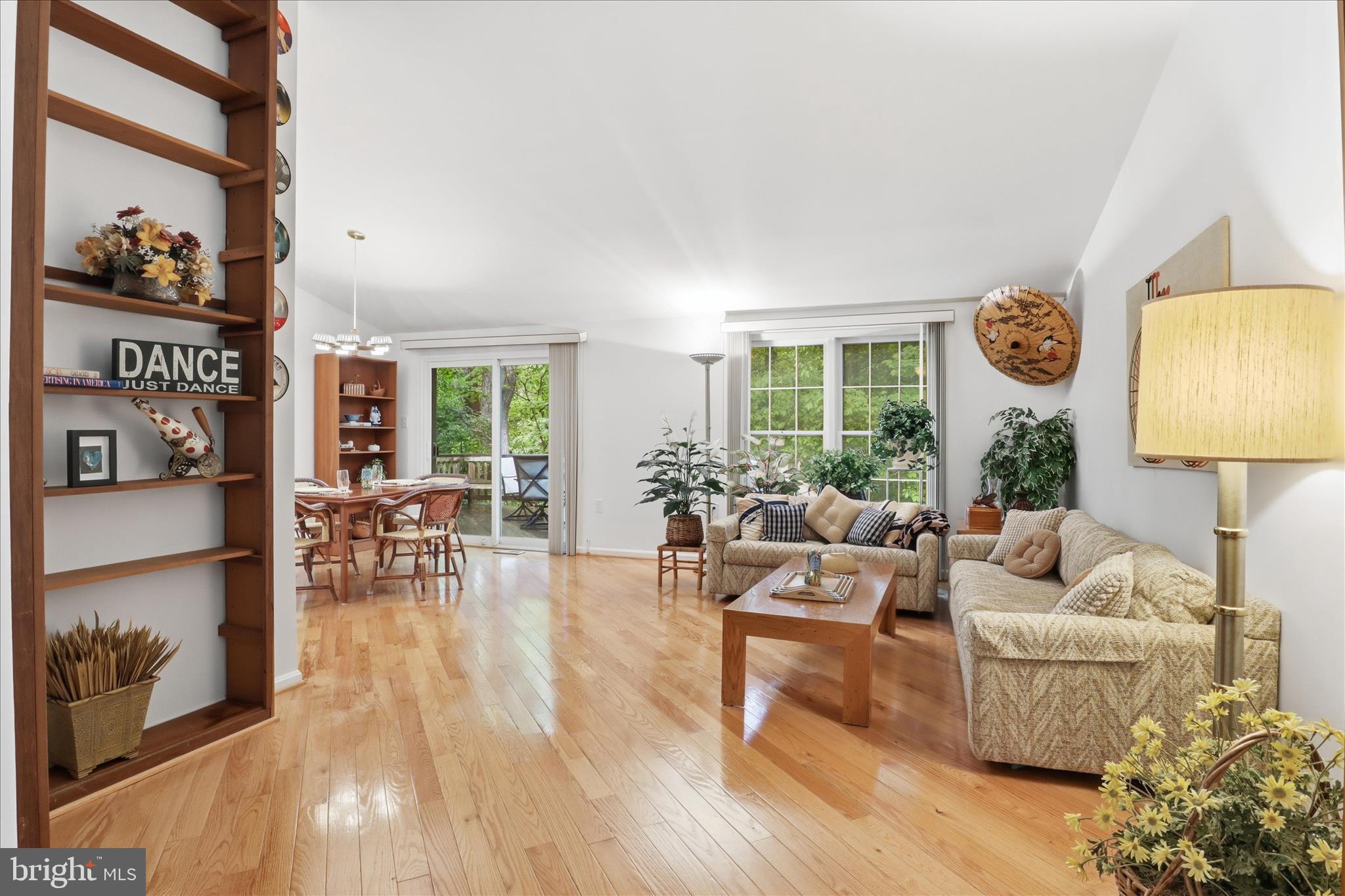 5967 NEW ENGLAND WOODS DRIVE