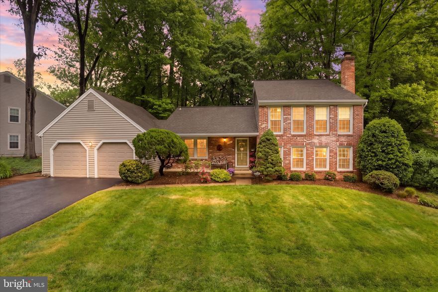 This beautiful 5-bedroom, 3-bath home with a spacious 2-car garage is nestled within a peaceful wooded community loaded with exceptional amenities and natural charm. Featuring an open floor plan with soaring vaulted ceilings, the home offers a bright and airy atmosphere designed for comfortable living and effortless entertaining.
The expansive living area flows seamlessly into the dining space and kitchen, creating the perfect setting for gatherings with family and friends. Large windows invite abundant natural light while showcasing the serene, wooded surroundings. The spacious primary suite provides a relaxing private retreat with an en-suite bath, while the additional bedrooms offer flexibility for guests, a home office, or in home exercise area.
Located with convenient access to shopping, dining options, and major commuter routes to surrounding business centers, Burke Centre perfectly blends comfort, convenience, and community living. Residents enjoy a variety of neighborhood amenities, scenic walking trails, recreational facilities, and a tranquil setting that makes this home an exceptional place to live and create lasting memories.