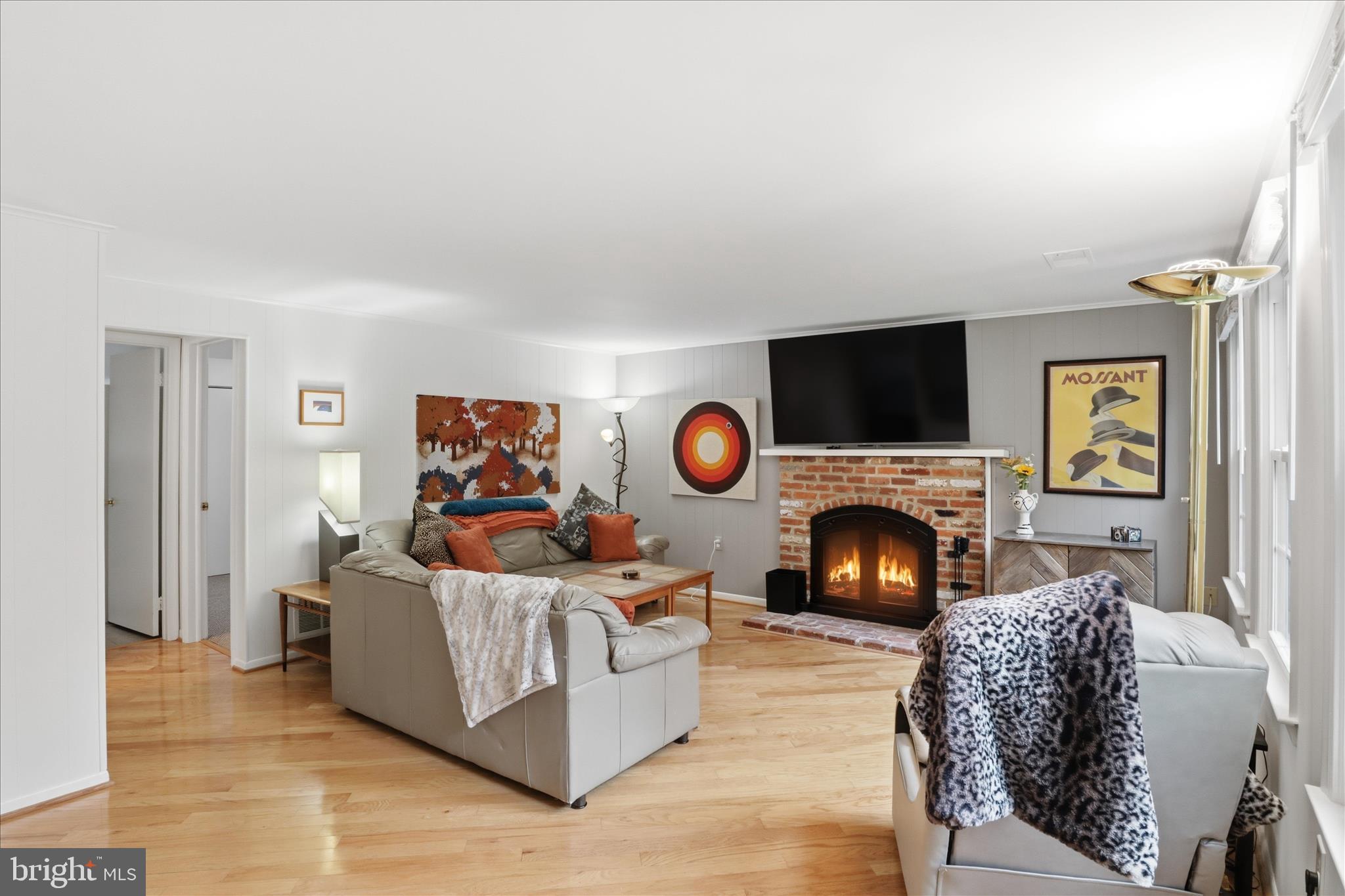 BURKE CENTRE - Residential