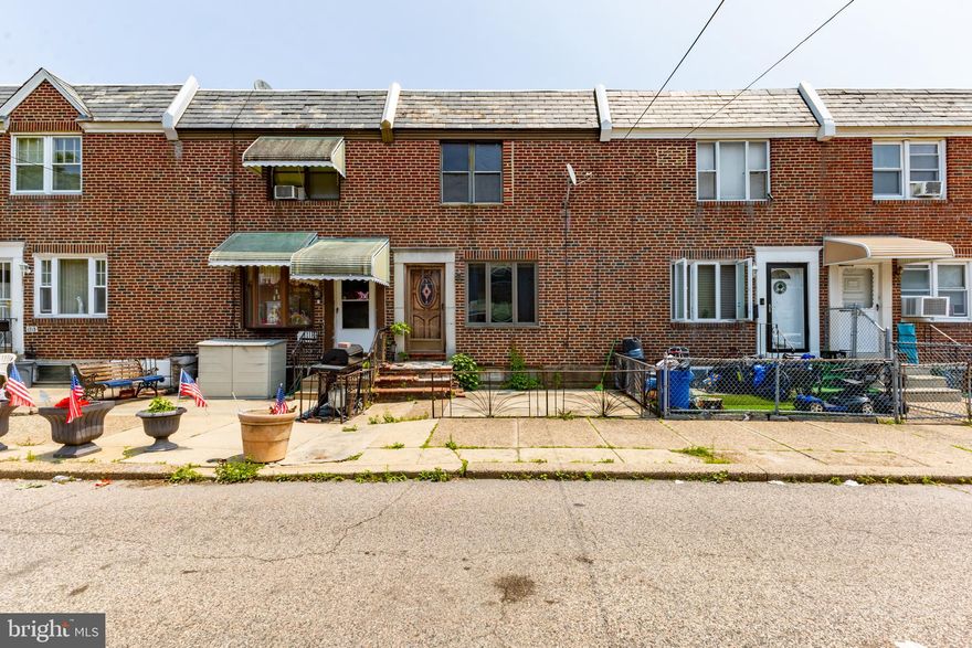 Back on the Market! Opportunity in Grays Ferry! This 2-bed, 2-bath single-family home at 1717 S Newkirk St is active again due to the previous buyer’s financing falling through—don’t miss your second chance!

This property offers great potential for both owner-occupants and investors. Use a HomeStyle Renovation Loan or FHA 203(k) to transform this home into your vision.

Located minutes from Center City, University City, I-76, I-95, and the Philadelphia Airport, with nearby access to public transportation, shopping centers, and major employers like Penn Medicine and CHOP. Enjoy close proximity to Philly’s top landmarks including Rittenhouse Square and the Sports Complex.

Sold AS IS, this is a great chance to build equity or invest in a rapidly growing area. Act fast—schedule your tour today!