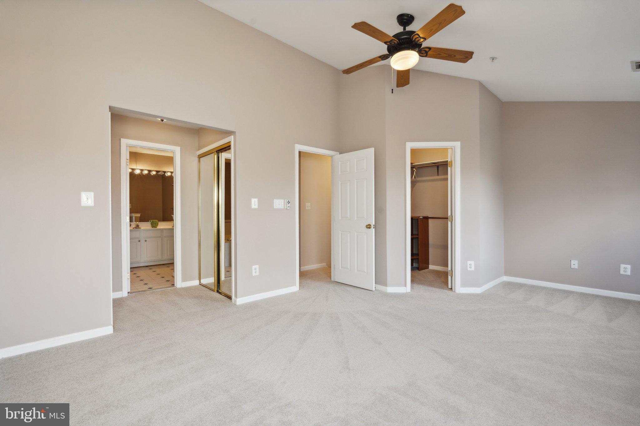 SOUTH RIDING - Residential