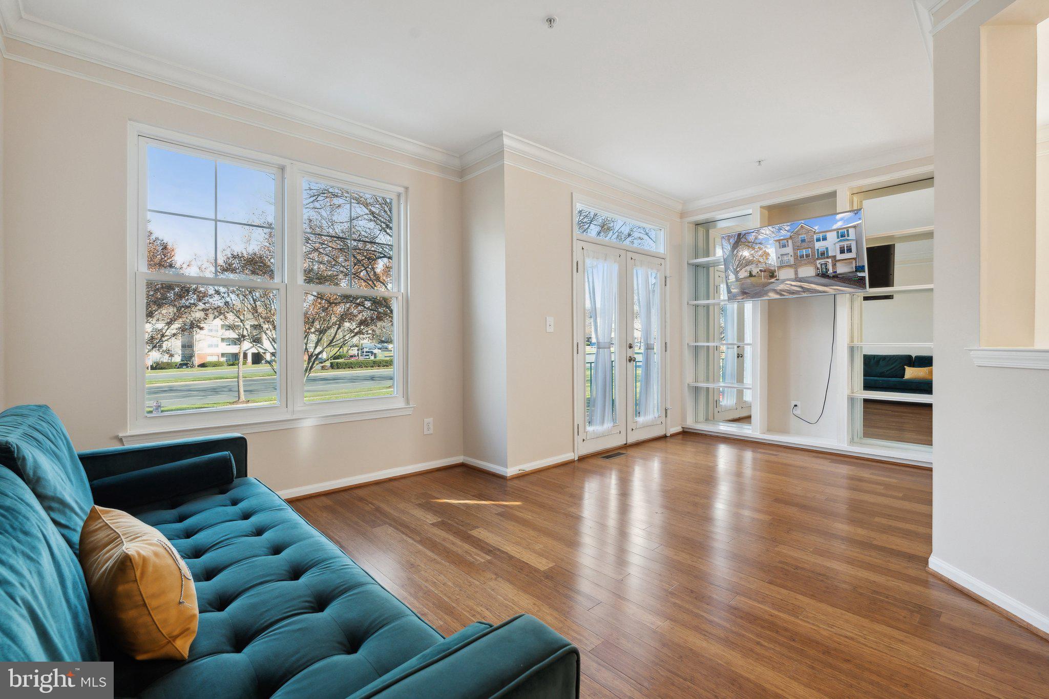 SOUTH RIDING - Residential