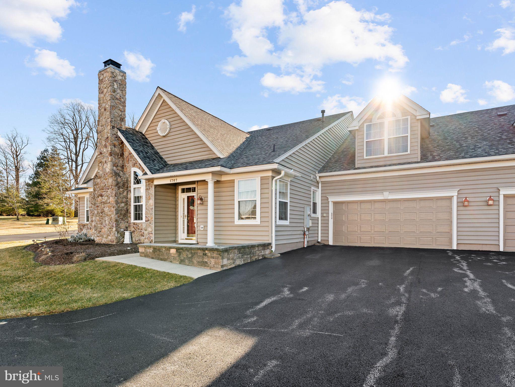 HILLVIEW - Residential