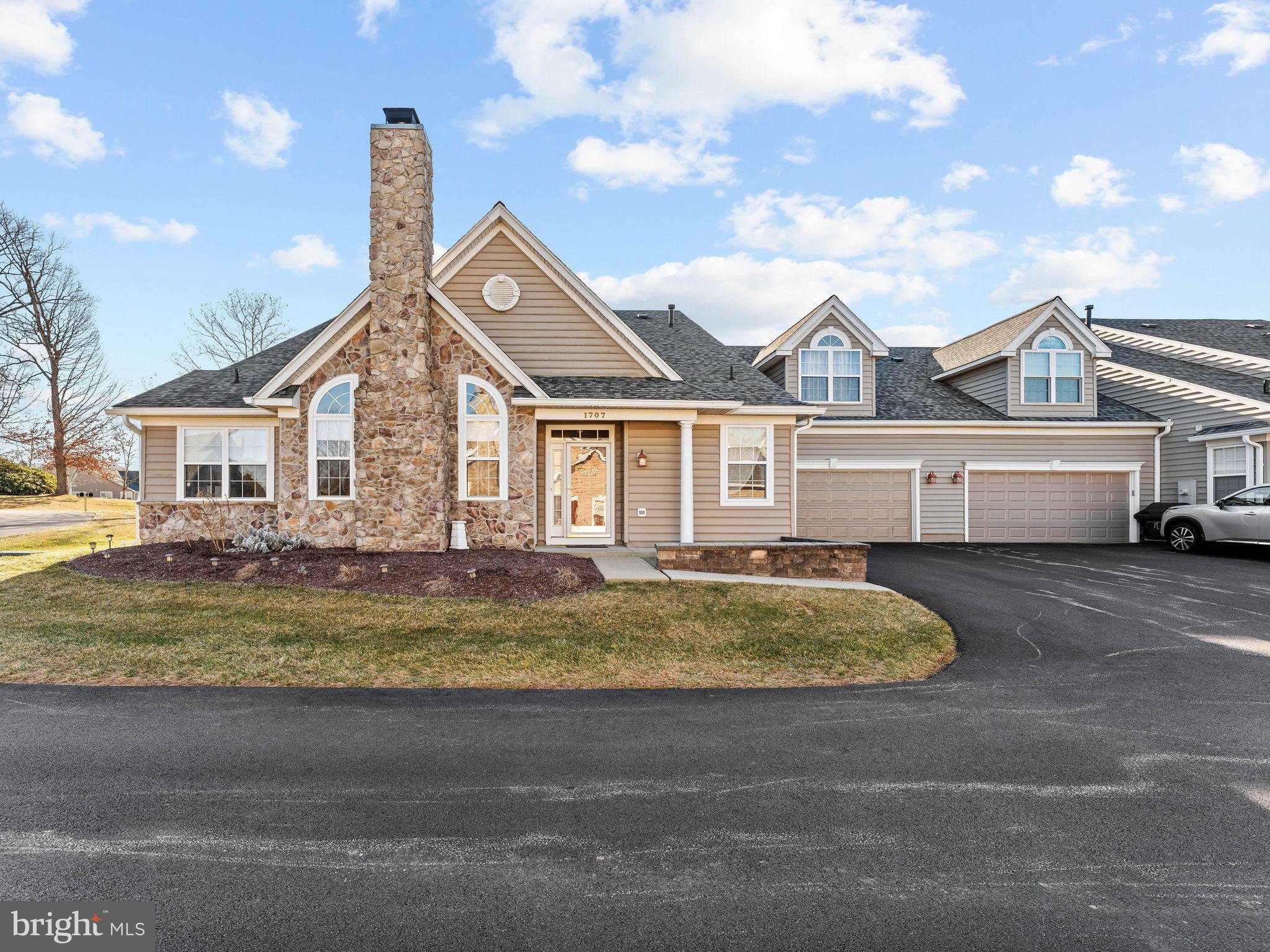 HILLVIEW - Residential