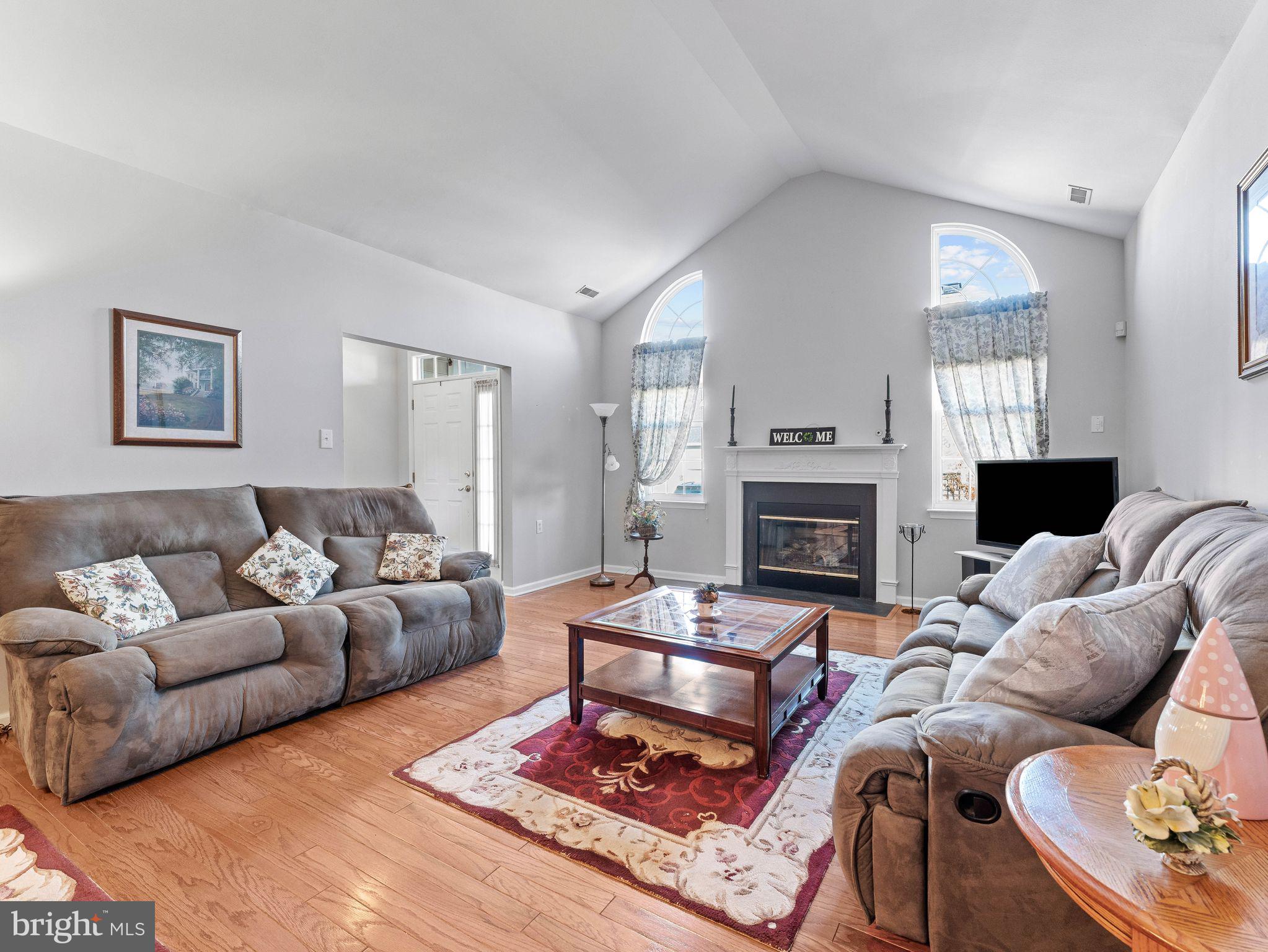 HILLVIEW - Residential