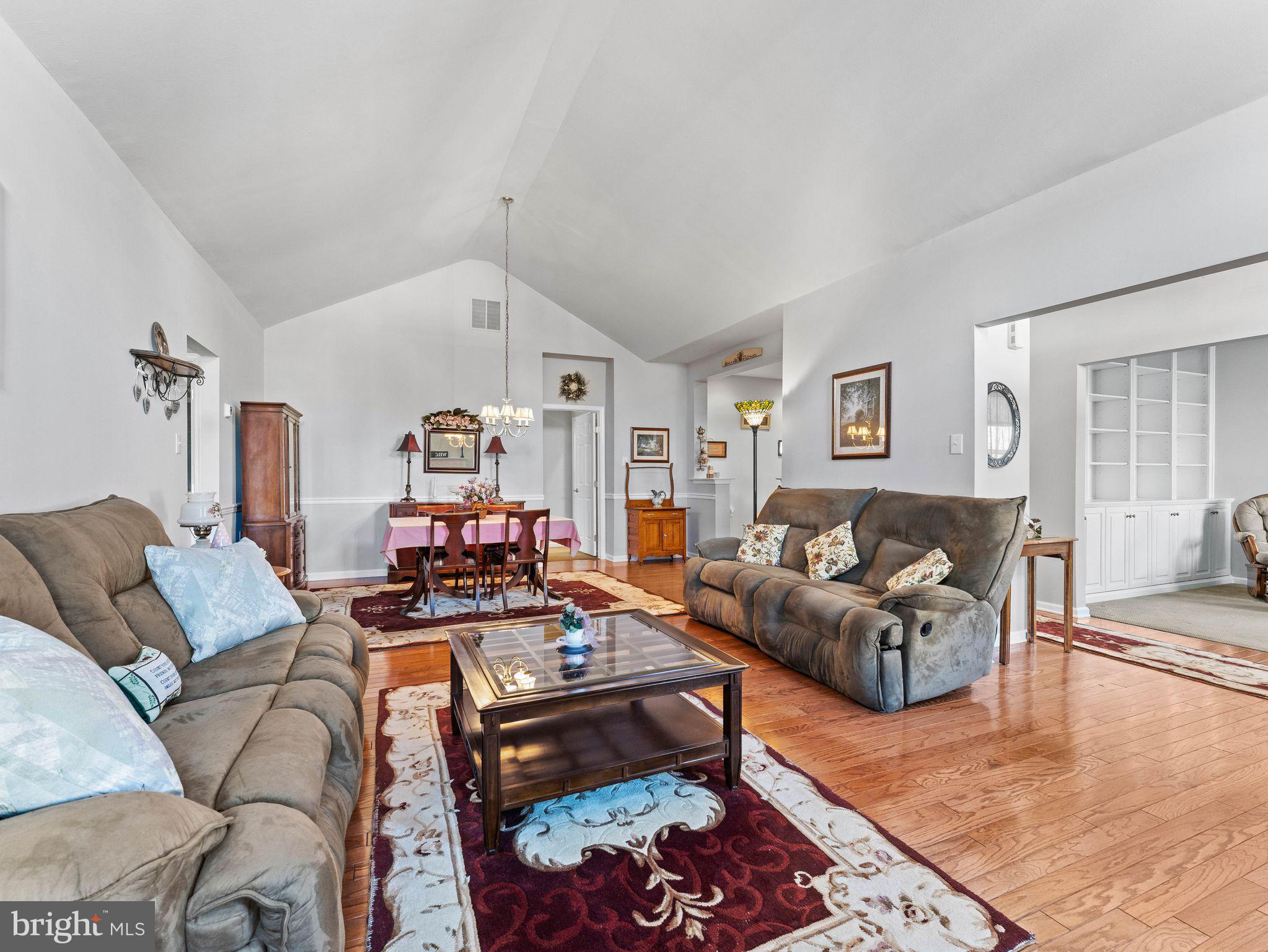 HILLVIEW - Residential