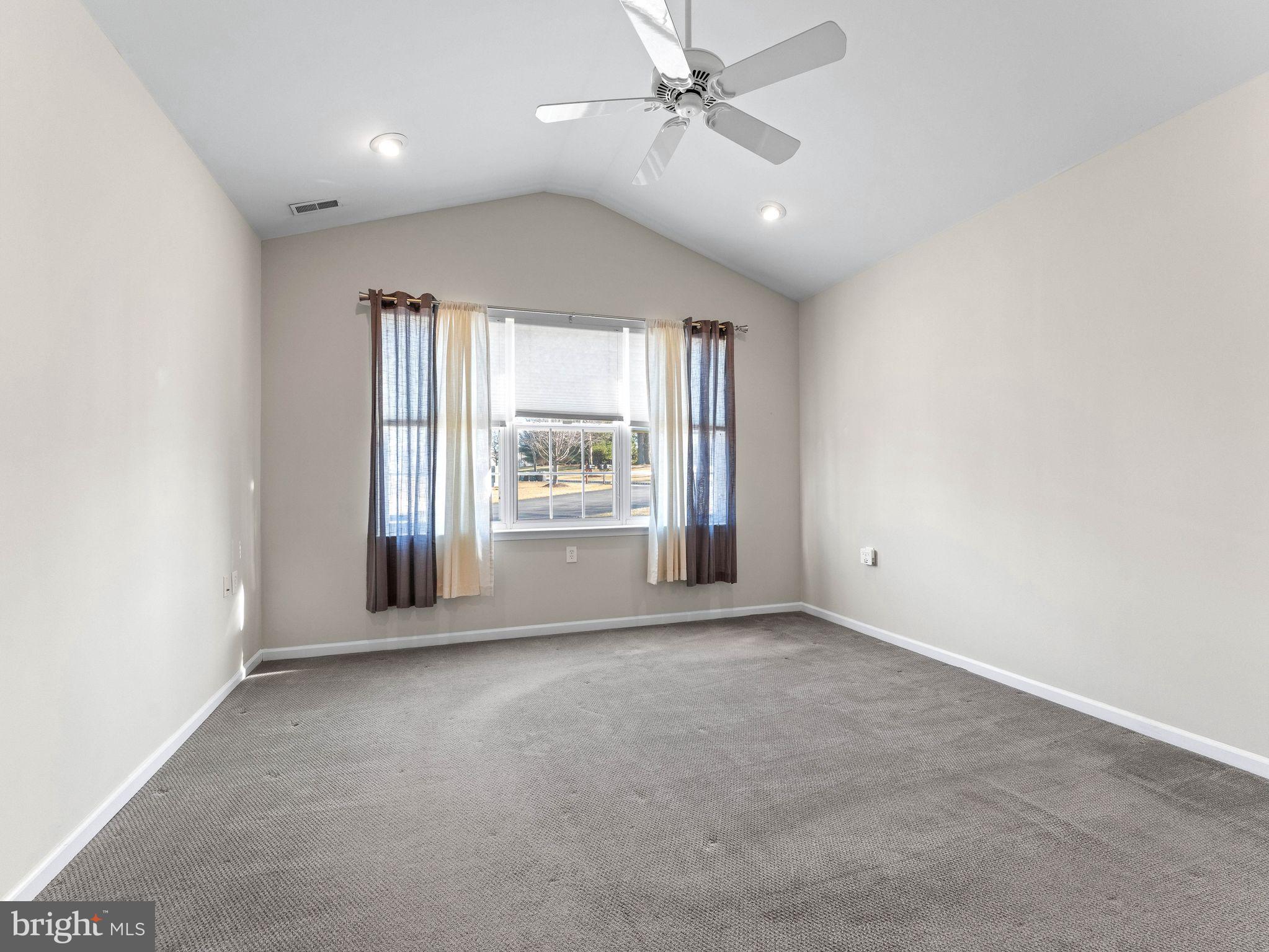 HILLVIEW - Residential