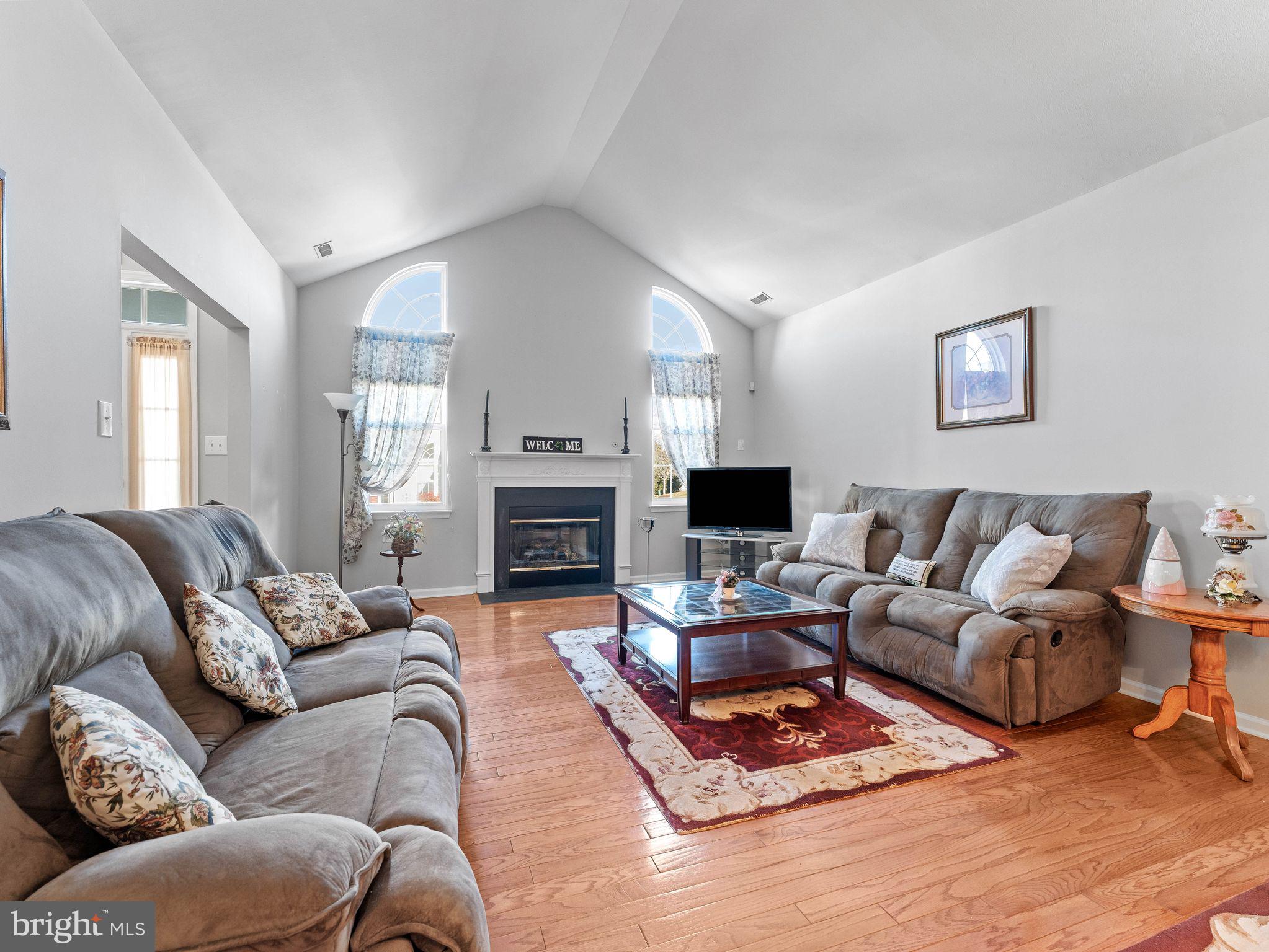 HILLVIEW - Residential