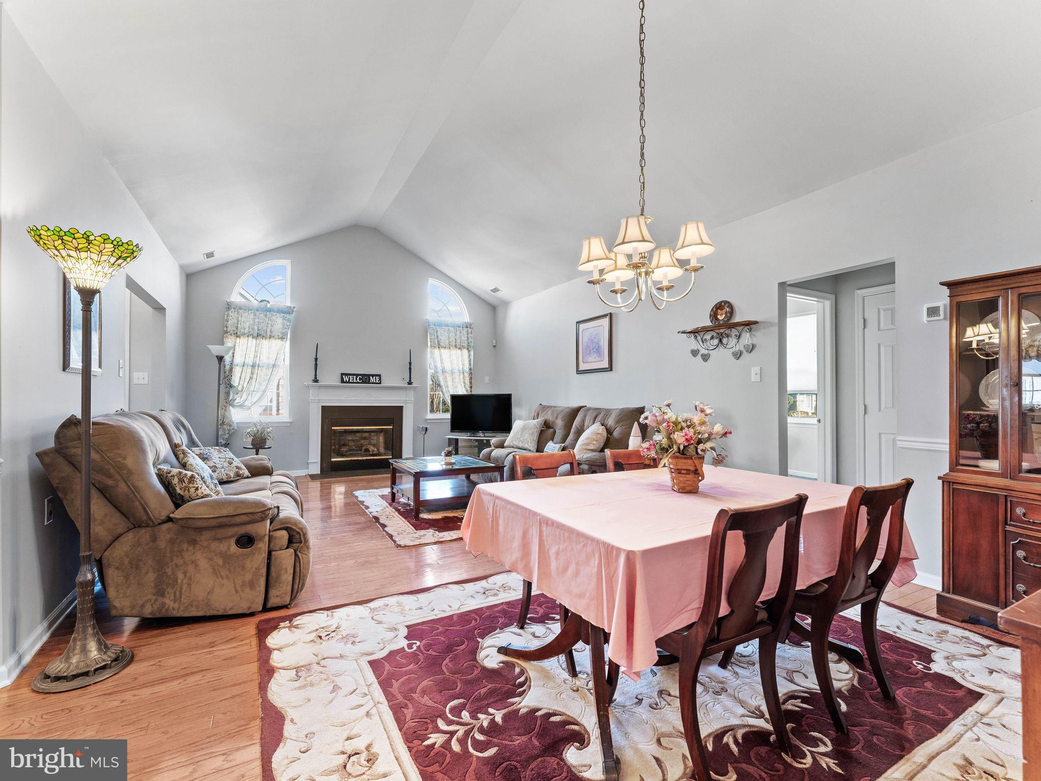 HILLVIEW - Residential