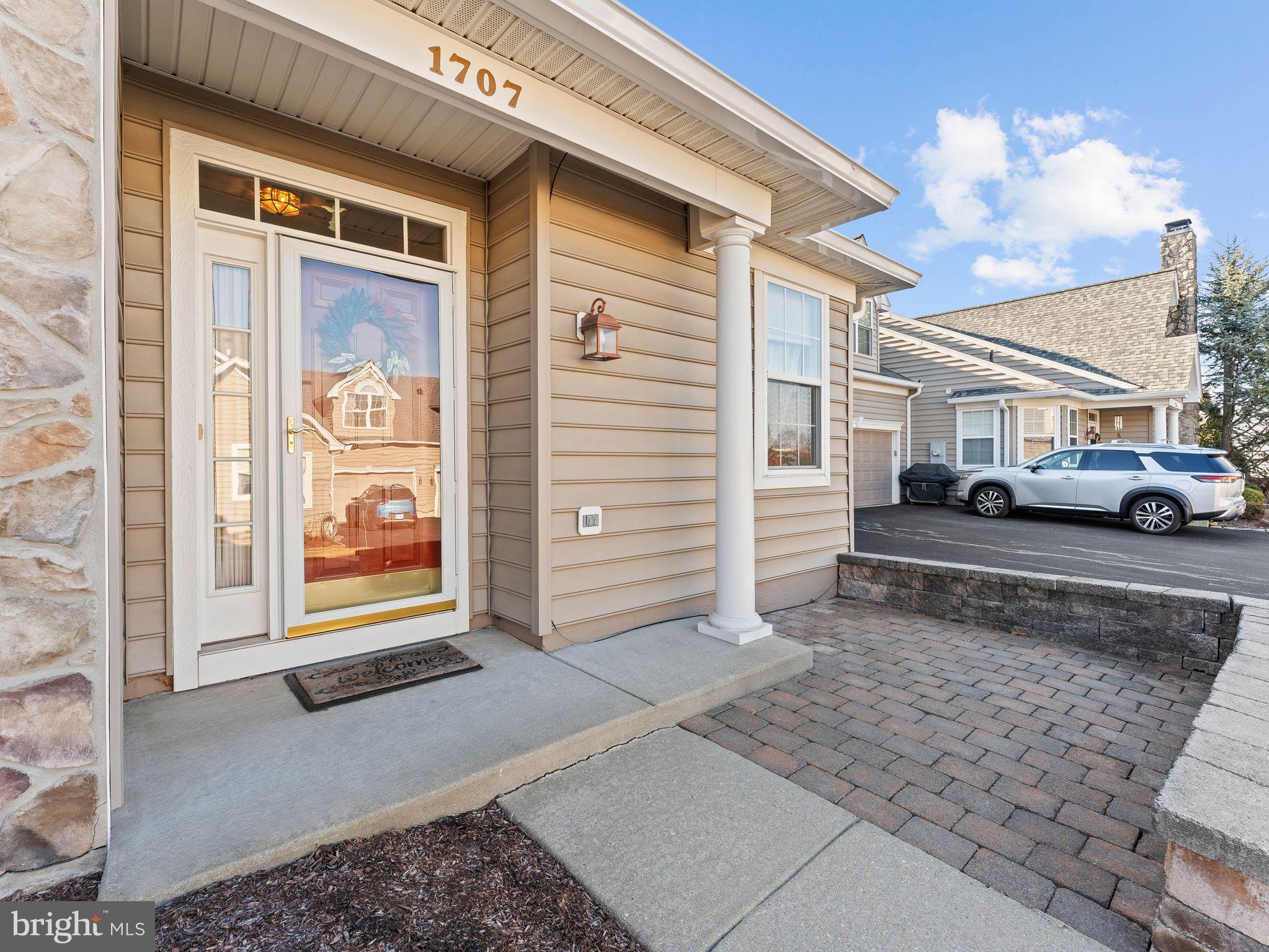 HILLVIEW - Residential