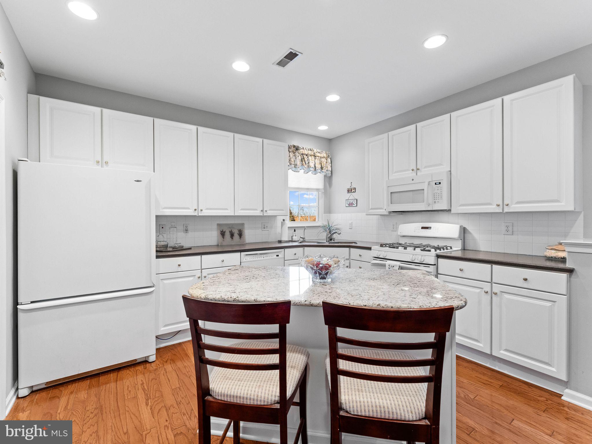 HILLVIEW - Residential