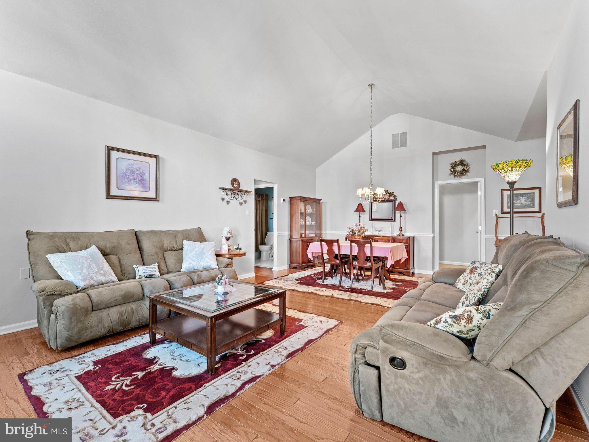 HILLVIEW - Residential