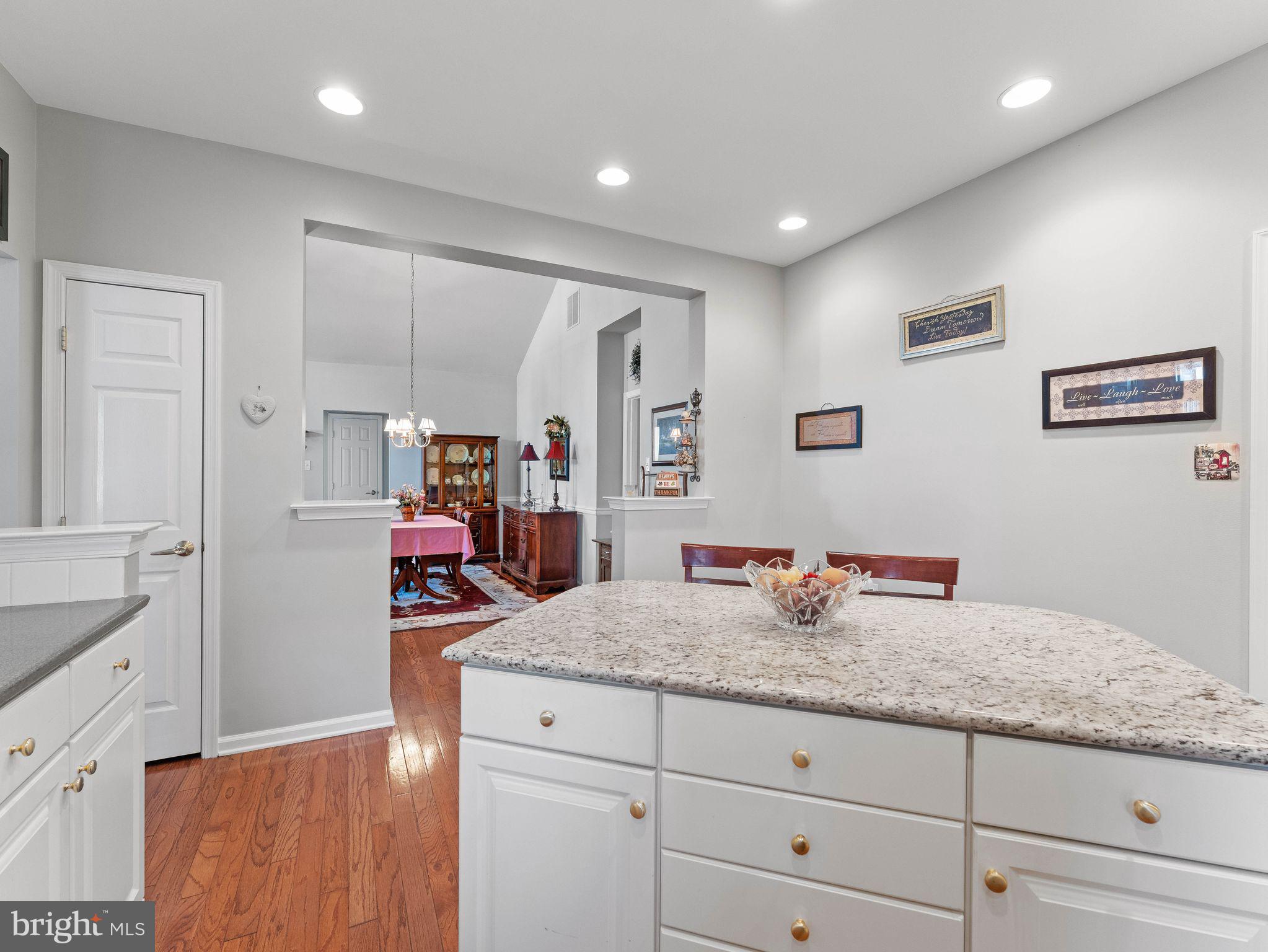 HILLVIEW - Residential