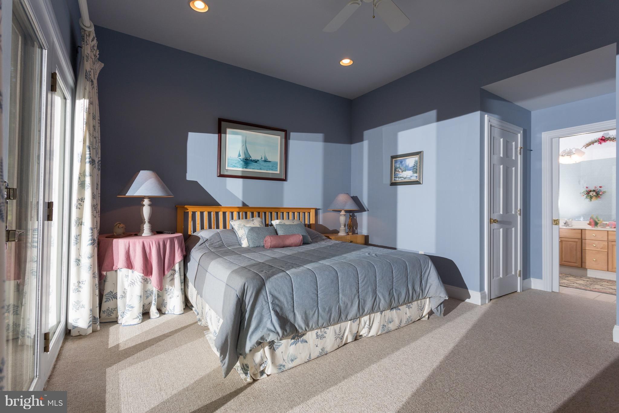 SANDY SHORES - Residential