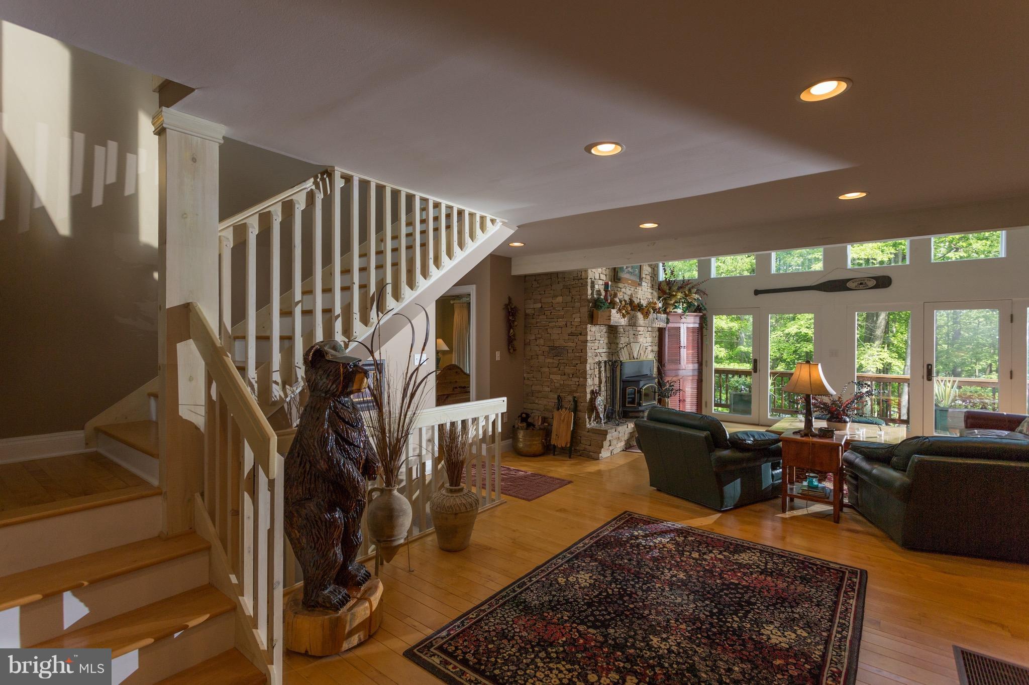 SANDY SHORES - Residential